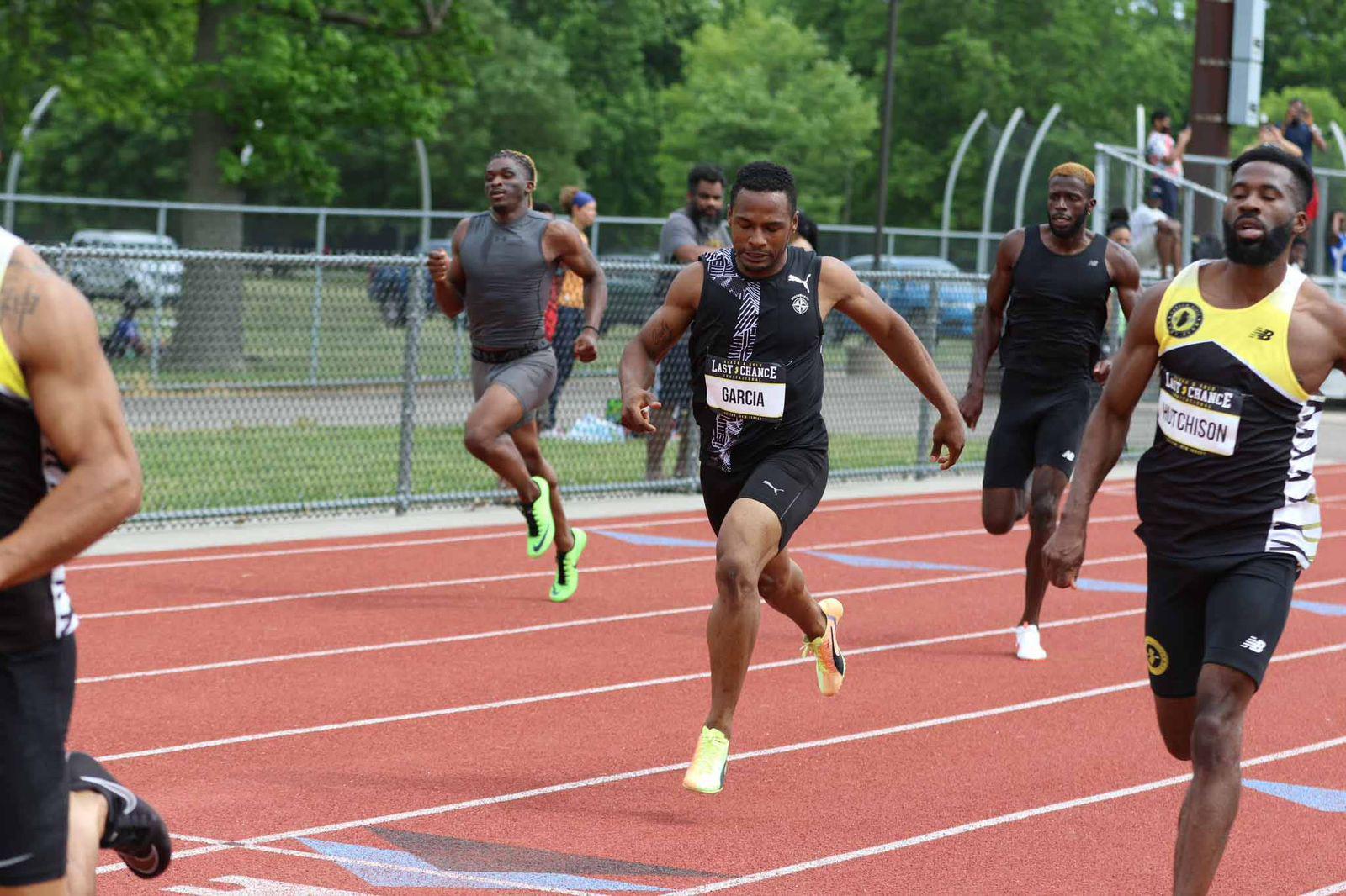 El atleta representará a Honduras en atletismo. La mejor marca de García en 100 metros consta del tiempo 10:32 lograda en 2019 en New York, Estados Unidos. Como referencia el récord mundial es de 9:58, impuesto por Usain Bolt.