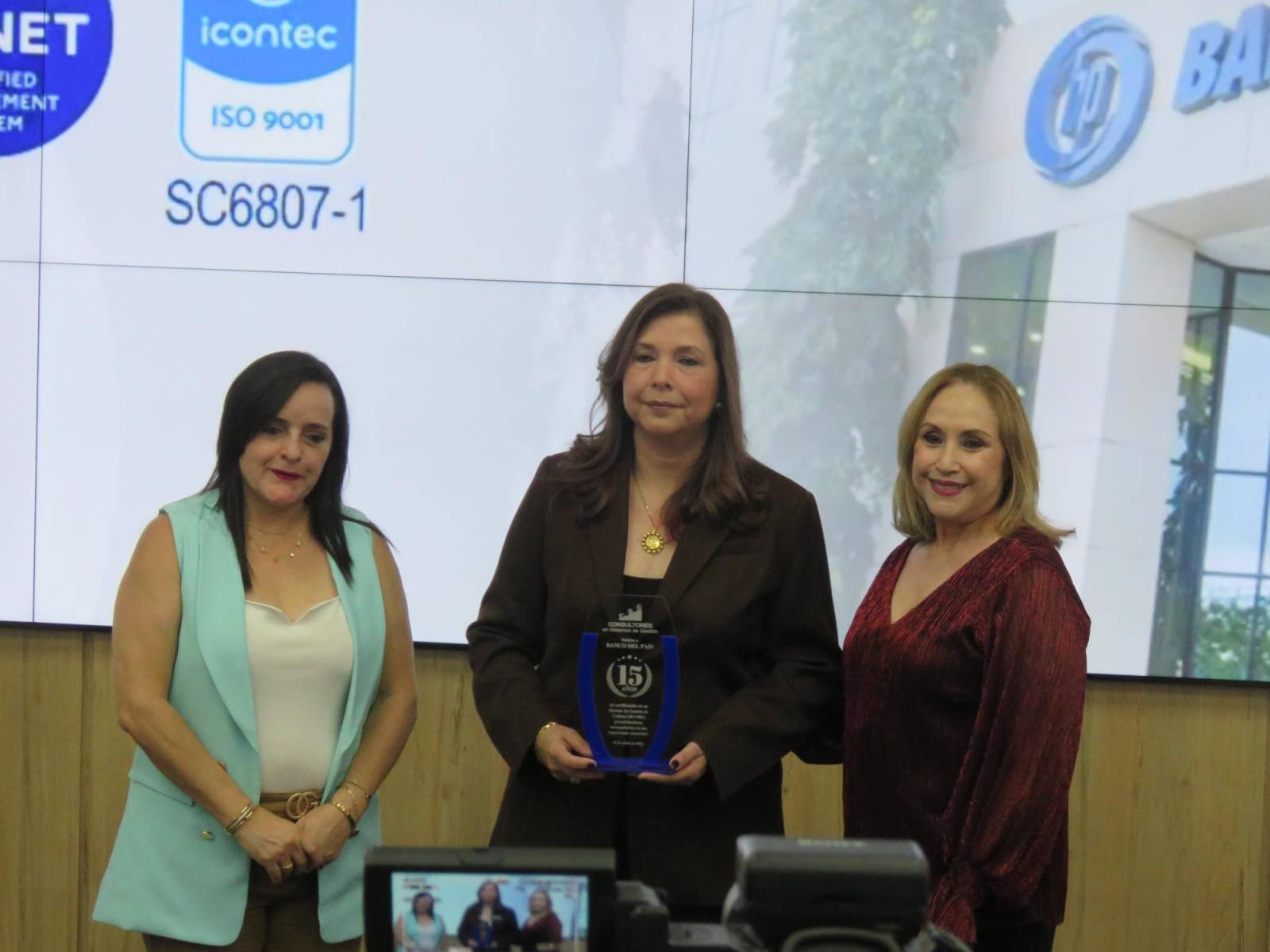 Banpaís: 15 años liderando con calidad certificada
