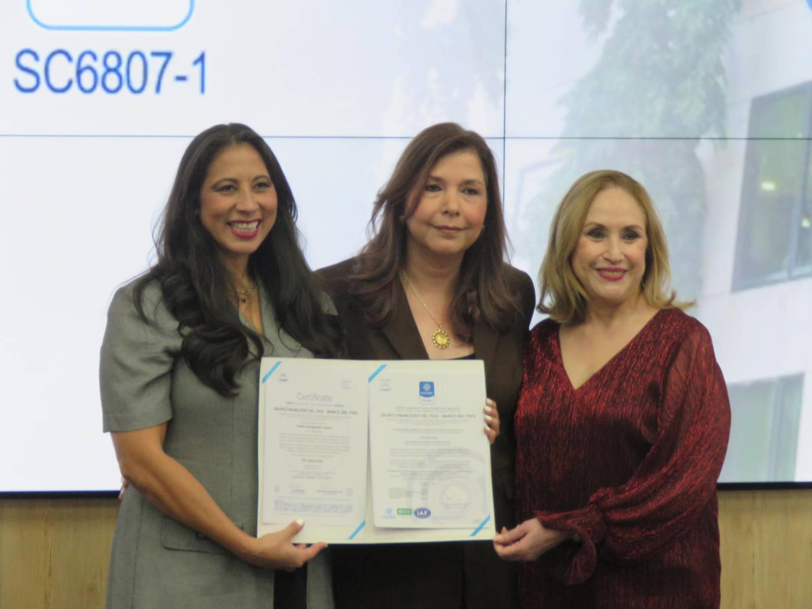 Banpaís: 15 años liderando con calidad certificada