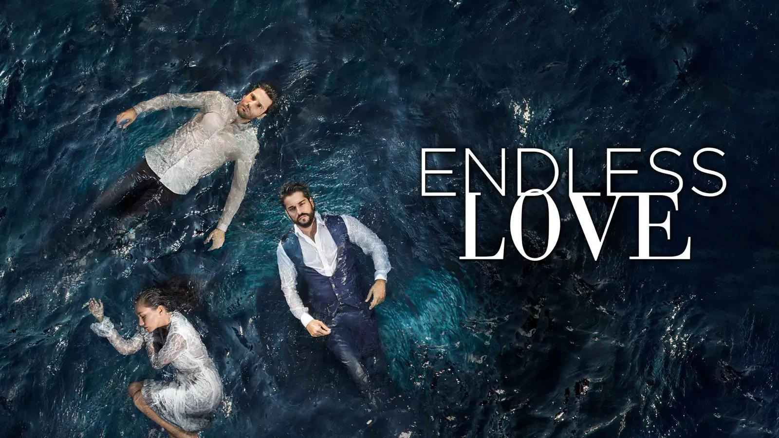 <b>Amor Eterno</b> Dos mundos separados, cercanos y distantes entre sí, se encuentran en un barrio costero de Estambul. Dos jóvenes de estos mundos separados se enamoran, esta novela está protagonizada por Burak Özcivit y Neslihan Atagül. Tiene 2 temporadas y puedes verla en Apple TV. 