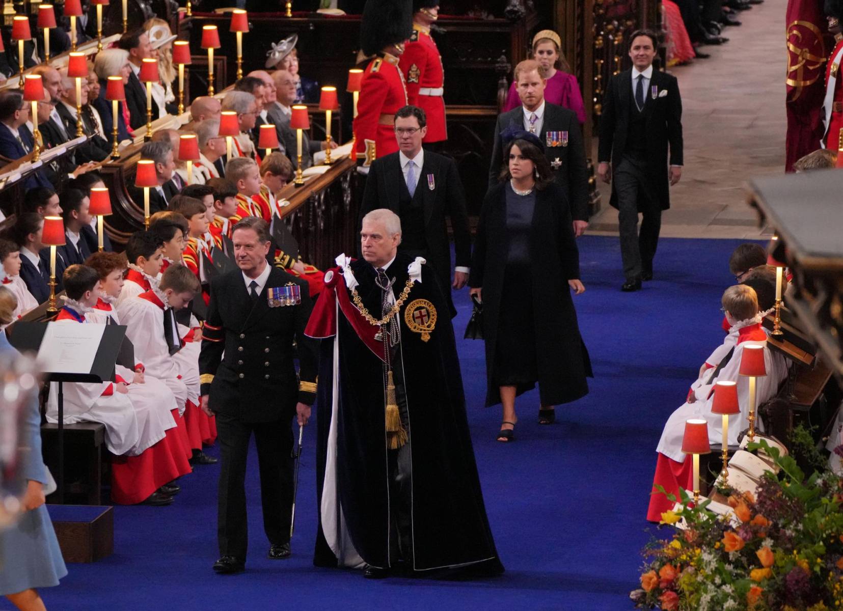Harry llegó a la Abadía de Westminster al mismo tiempo que el Príncipe Andrés quien fue acusado de agresión sexual y estuvo involucrado en el caso de Jeffrey Epstein.