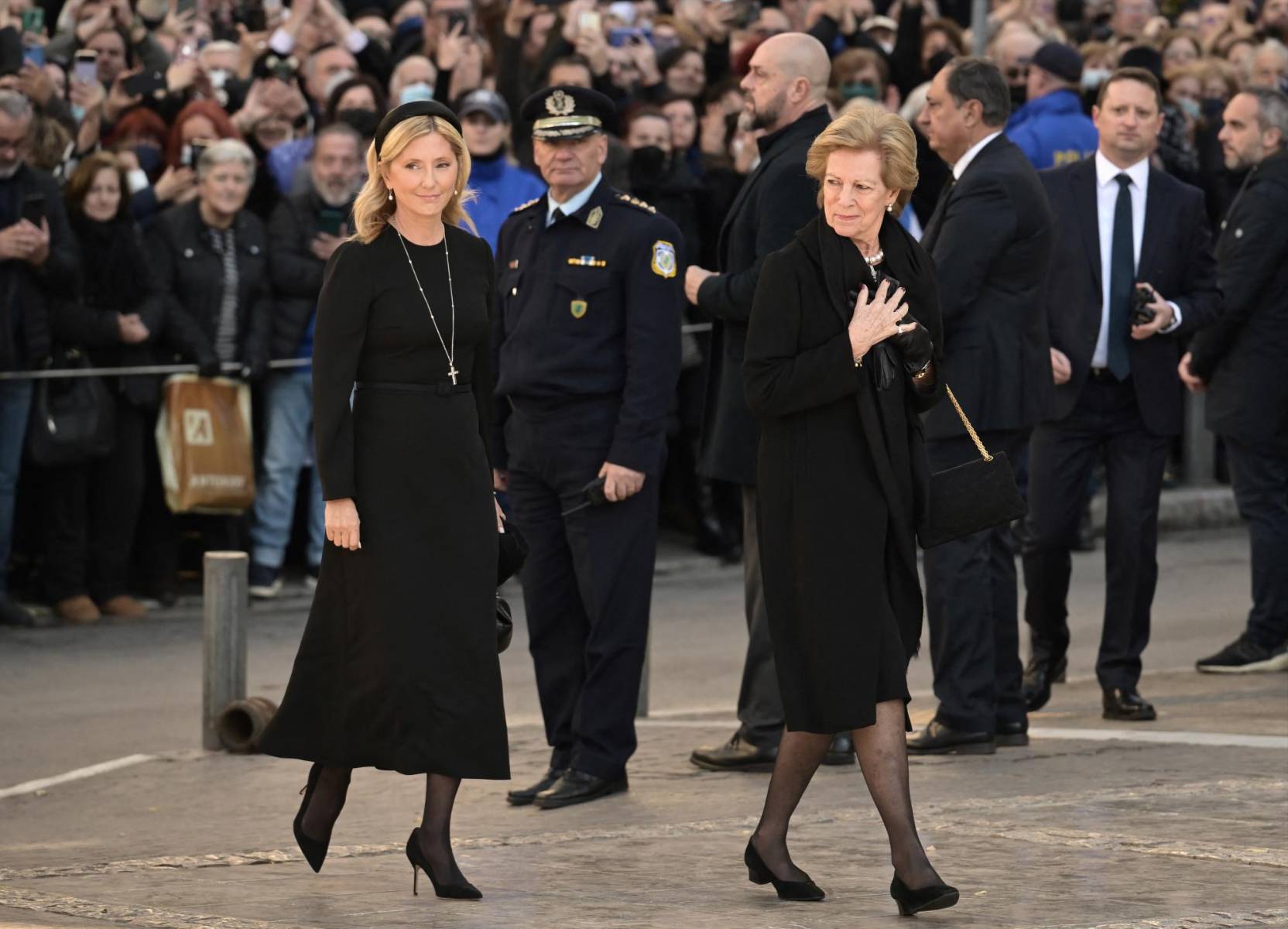 La viuda de Constantino II, Anne Marie con la princesa Marie Chantal