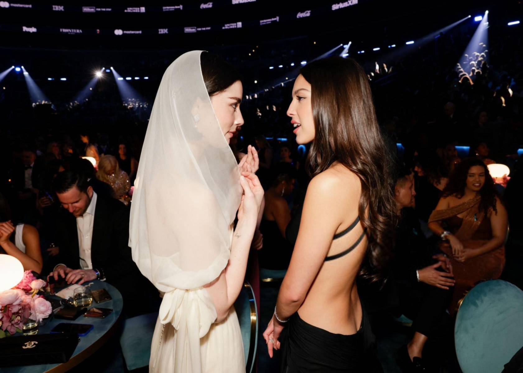 El detrás de cámara de los Premios Grammy 2025