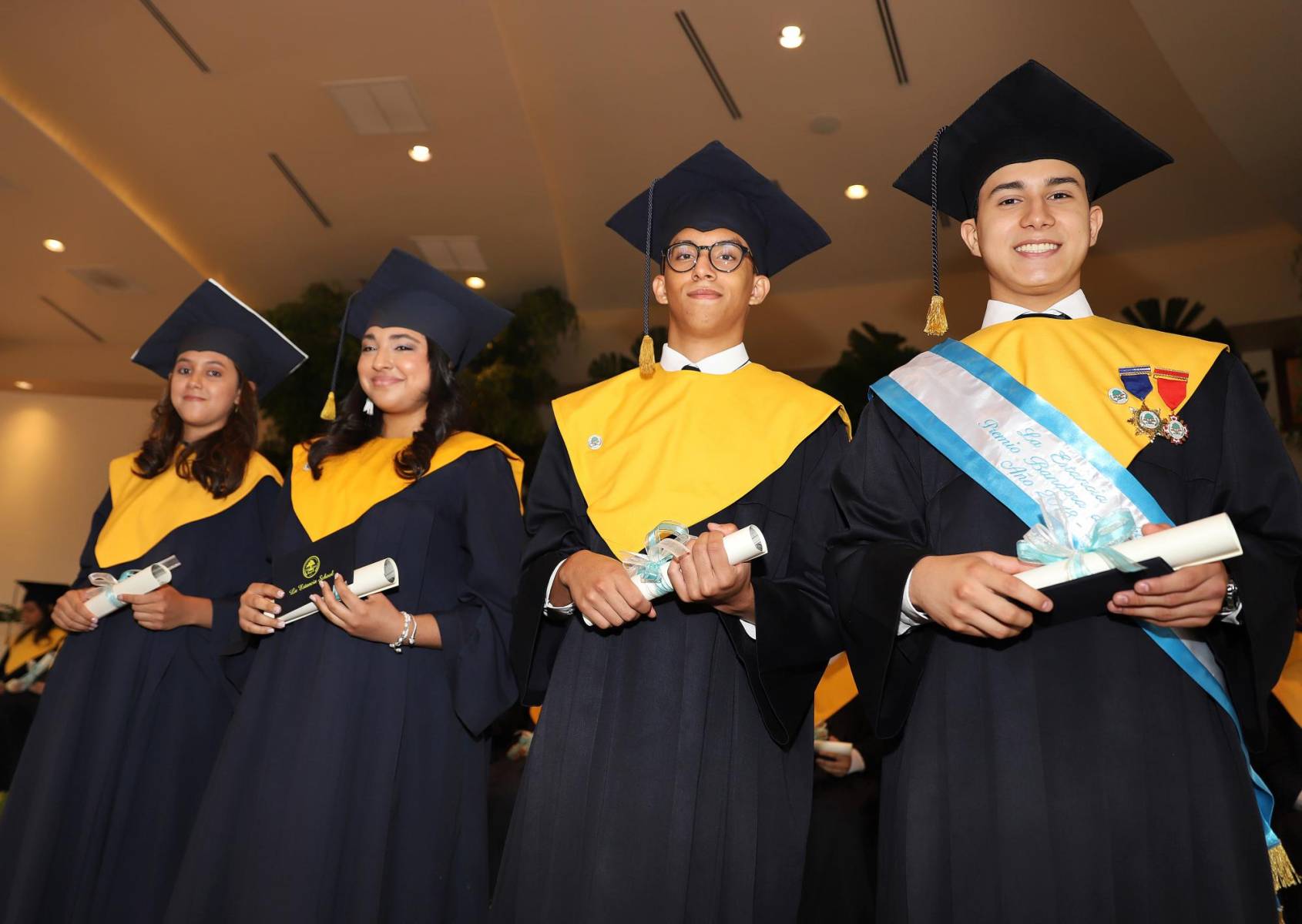 Entrega de títulos de la Estancia School 2023