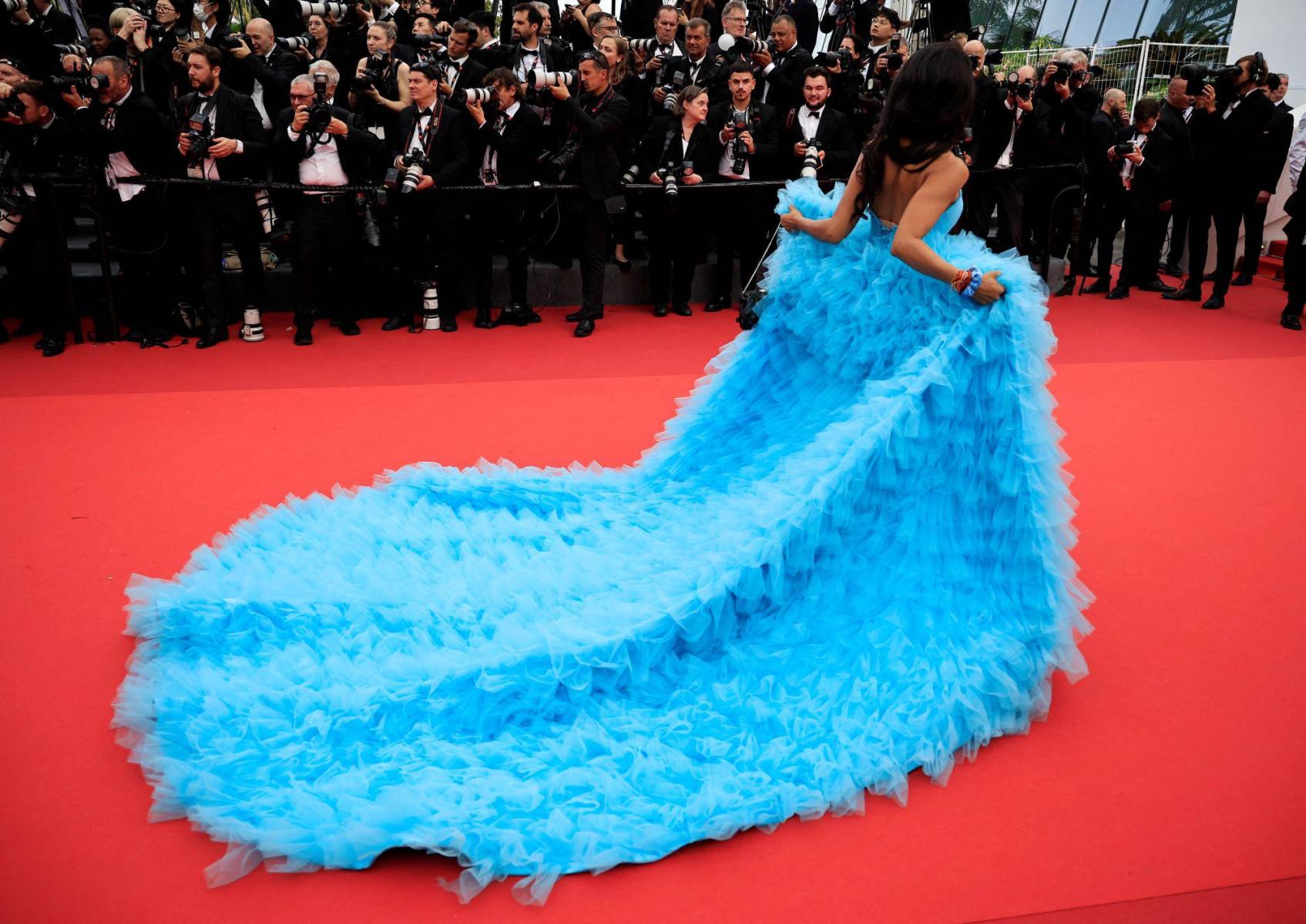 Los vestidos dramáticos triunfan en Cannes