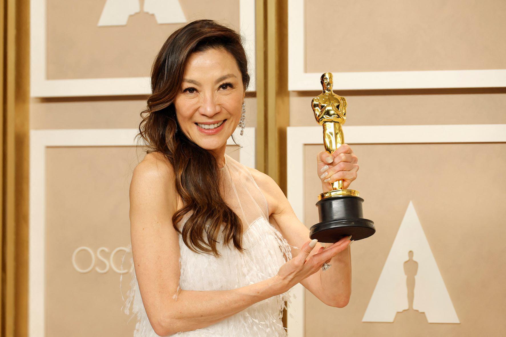 Michelle Yeoh gana el Oscar y hace historia