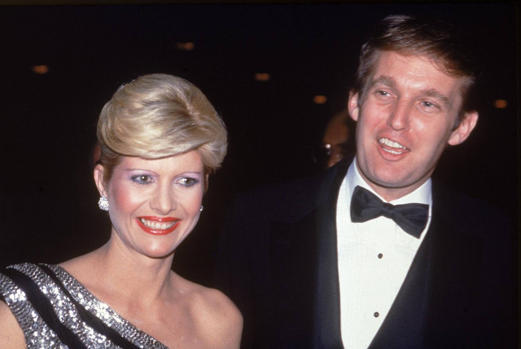 Ivana Trump, la primera esposa de Donald Trump, falleció luego de caer accidentalmente por las escaleras de su hogar el 14 de julio. Tenía 73 años.