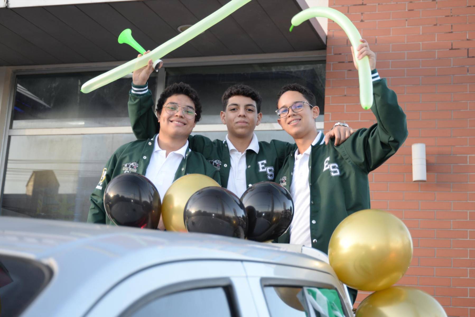Marco Martínez, Sebastián Berganza y Lenin Flores.
