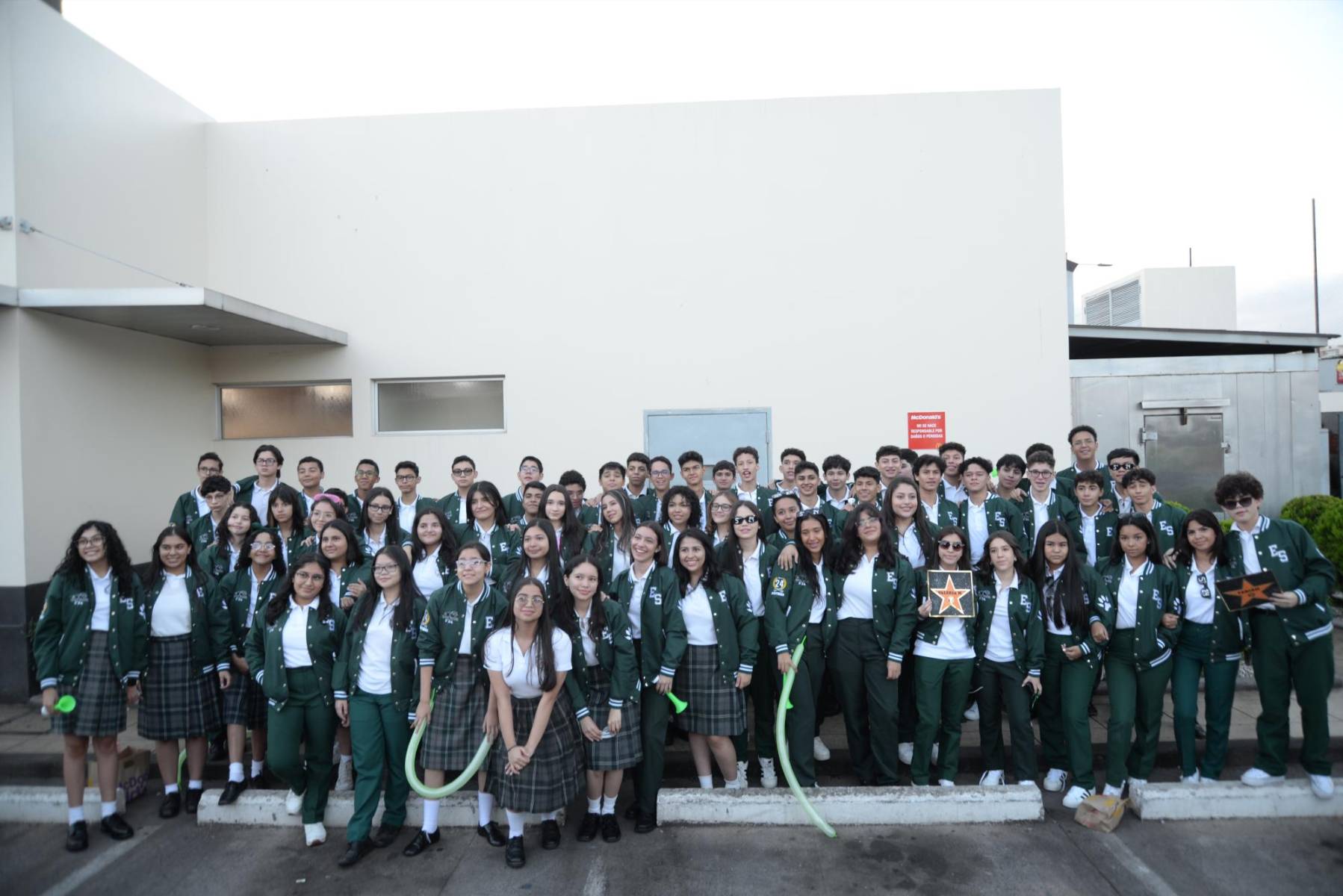 Los seniors 2024 de Elvel School.