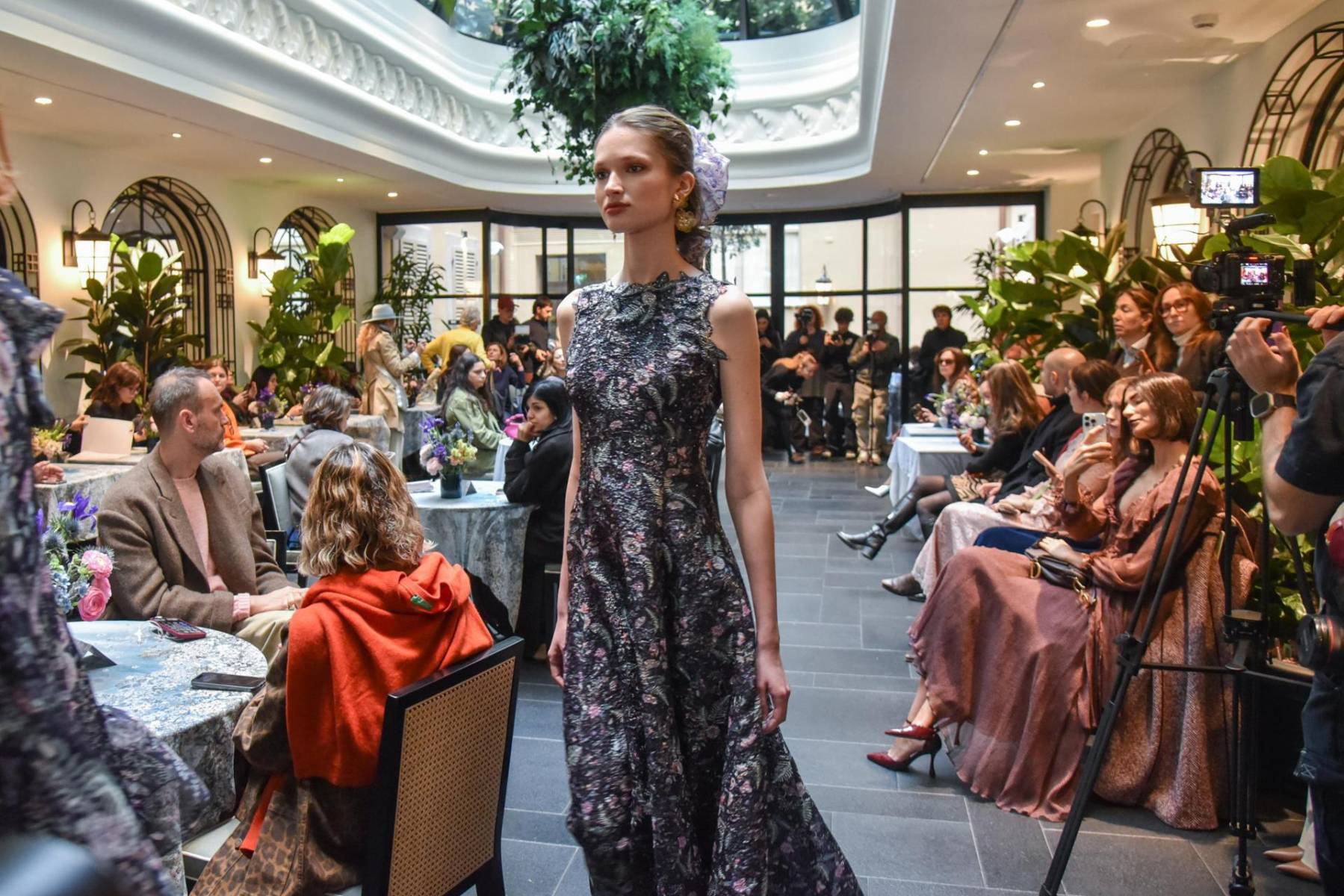 Milan (Italy), 25/02/2026.- A model presents a creation by Luisa Beccaria at the Carlton Hotel during Milan Fashion Week Fall/Winter 2026/2027 in Milan, Italy, 25 February 2026. (Moda, Italia) EFE/EPA/MATTEO CORNER