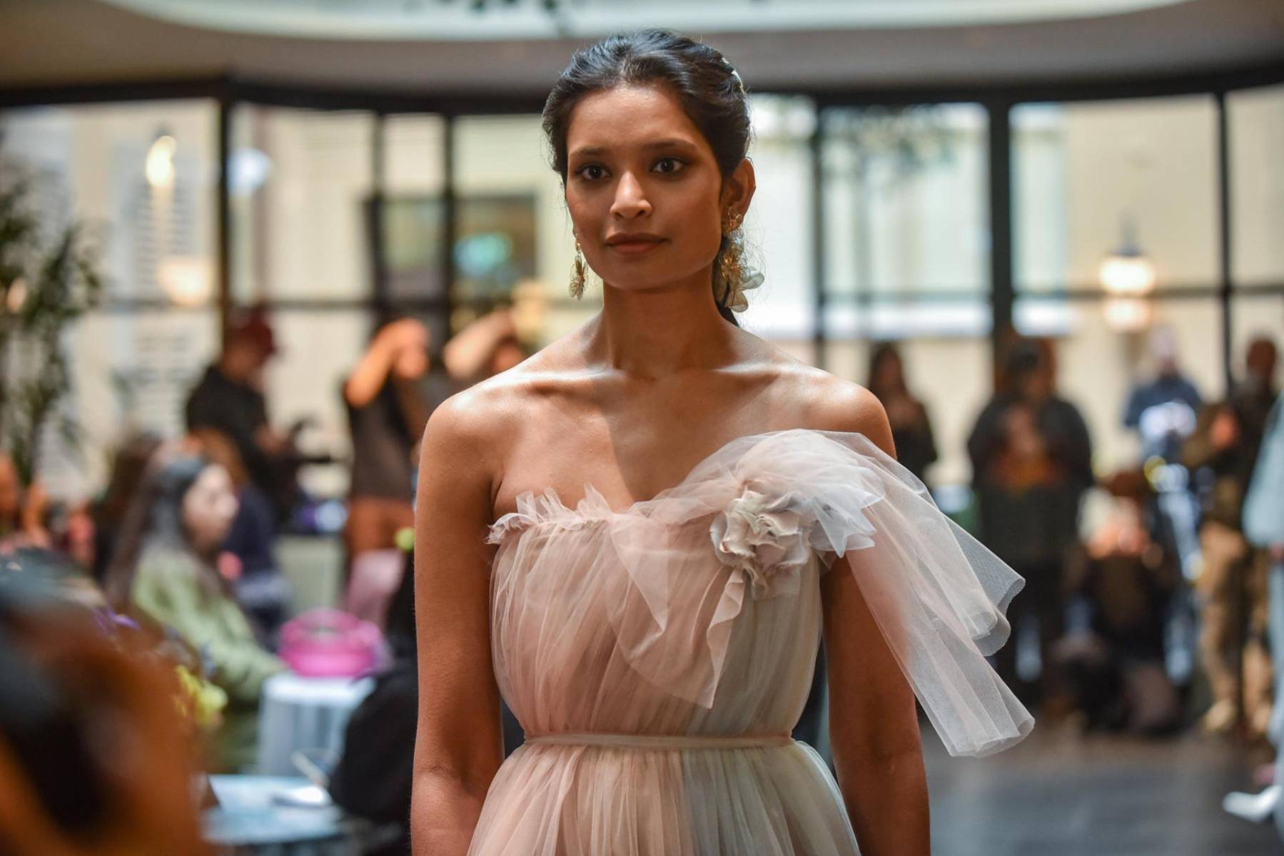 Milan (Italy), 25/02/2026.- A model presents a creation by Luisa Beccaria at the Carlton Hotel during Milan Fashion Week Fall/Winter 2026/2027 in Milan, Italy, 25 February 2026. (Moda, Italia) EFE/EPA/MATTEO CORNER