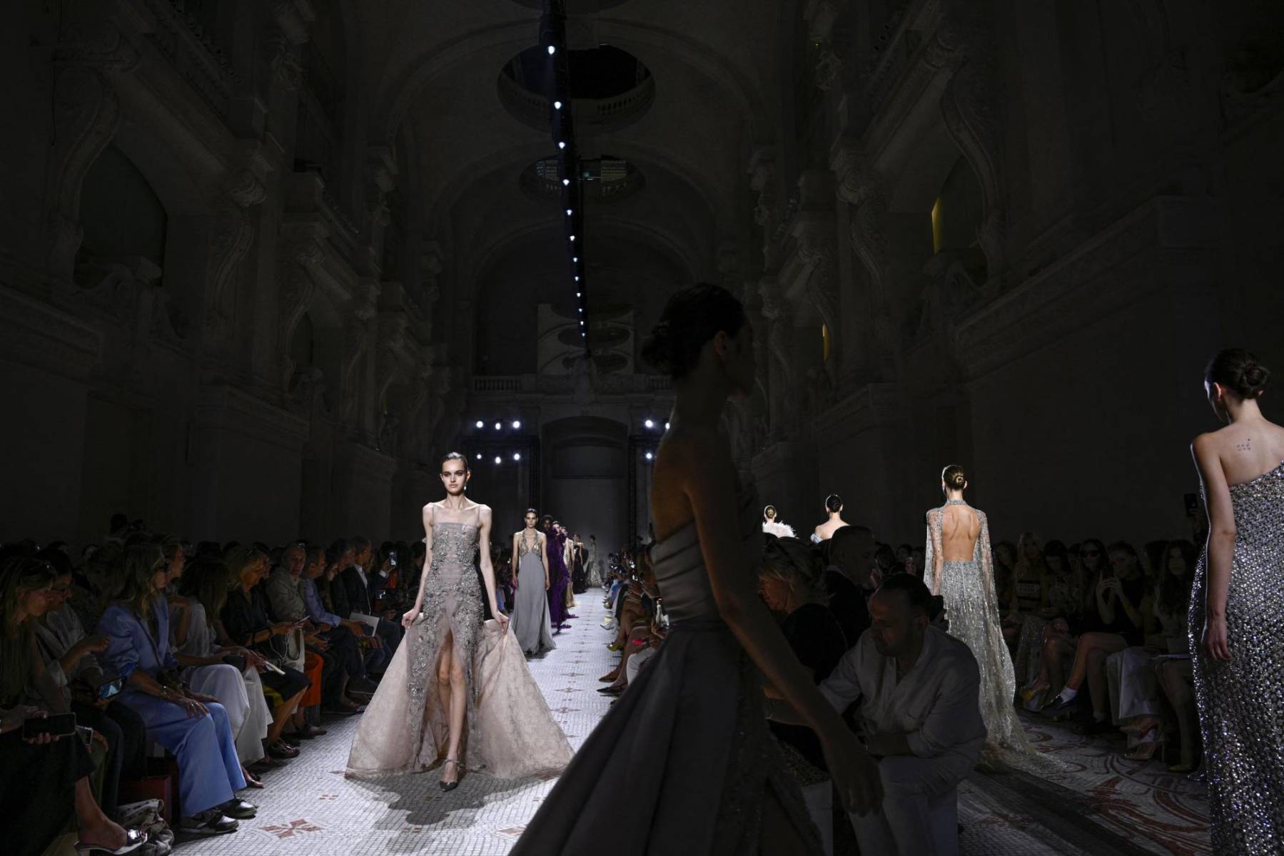 Elie Saab presenta su colección Alta Costura Otoño Invierno 2024/25