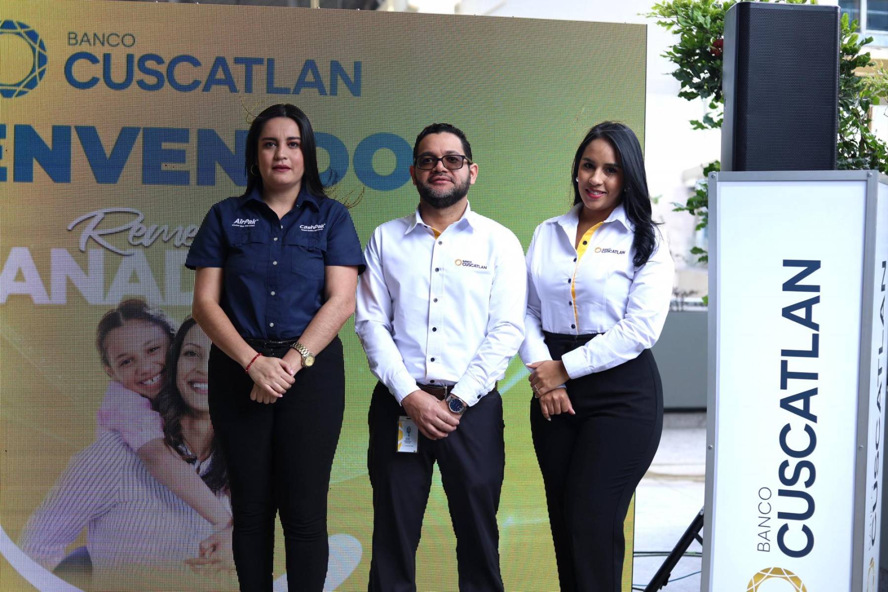 Banco CUSCATLAN premia a sus clientes de Remesas con