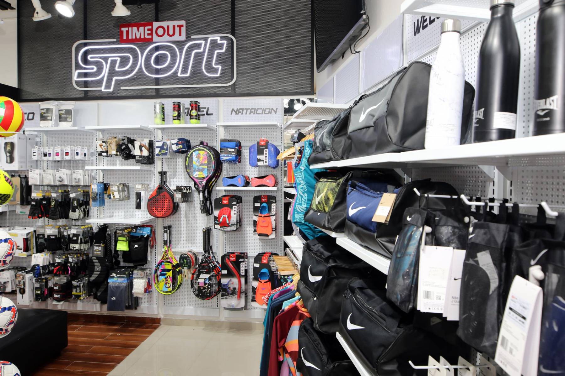 Grand opening de Bistró by Timeout