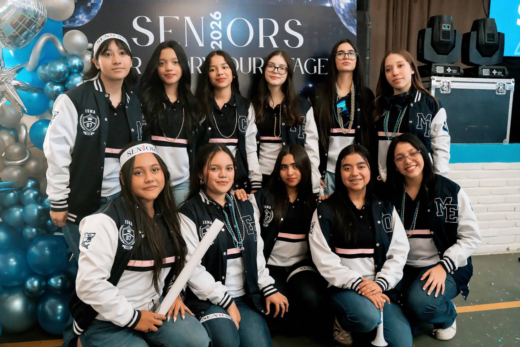 Senior entrance de la clase 2026 del Instituto María Auxiliadora