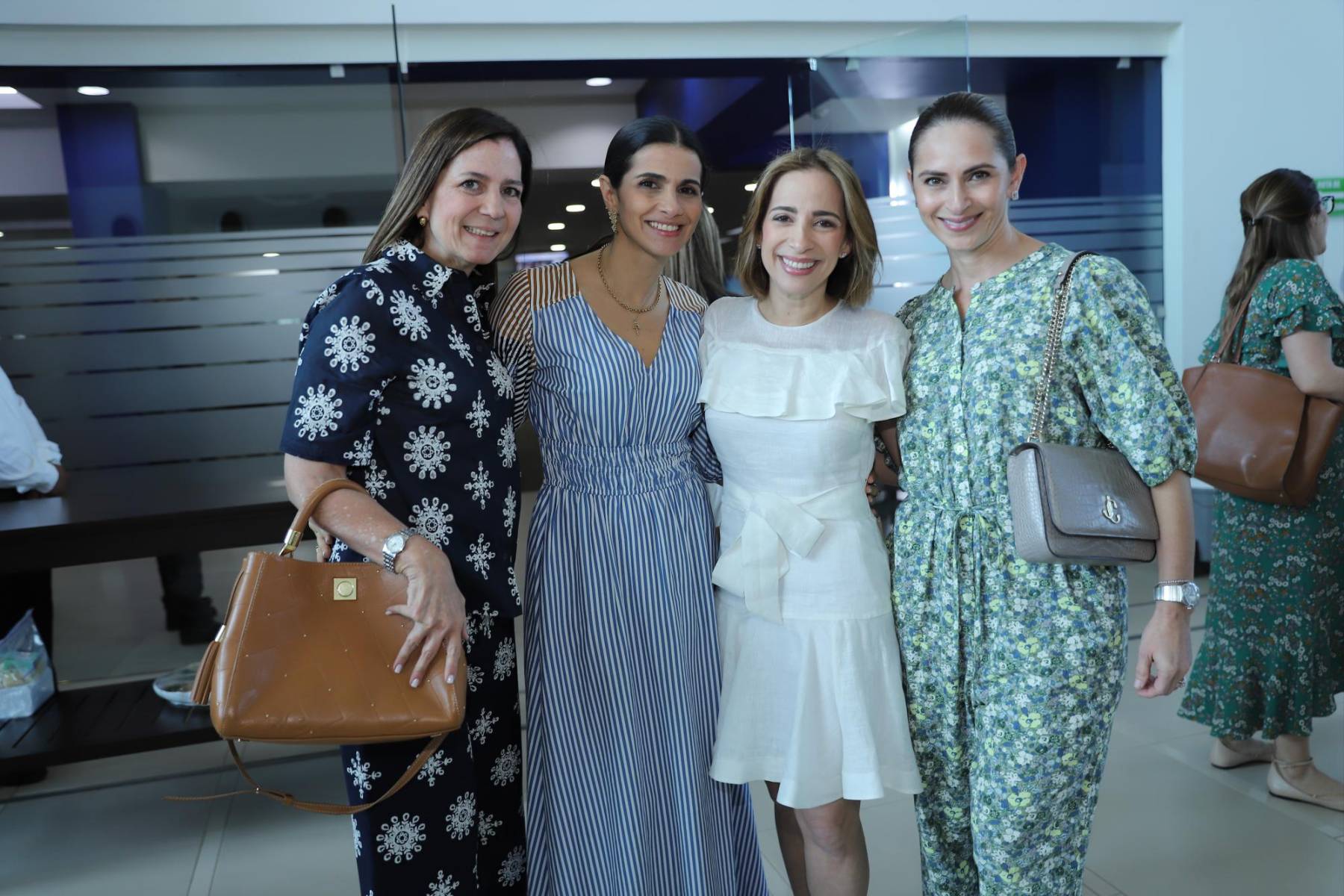 Mariel Caldera, Paola Facussé, Ali Kafie y Perla Kafati.