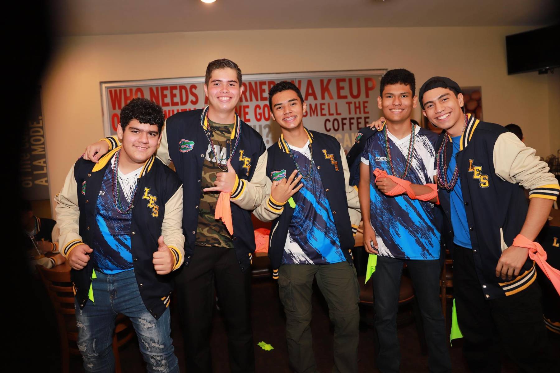 Karim Azar, Diego Soto, Kenny Vargas, Adán Del Cid y Diego Santos.