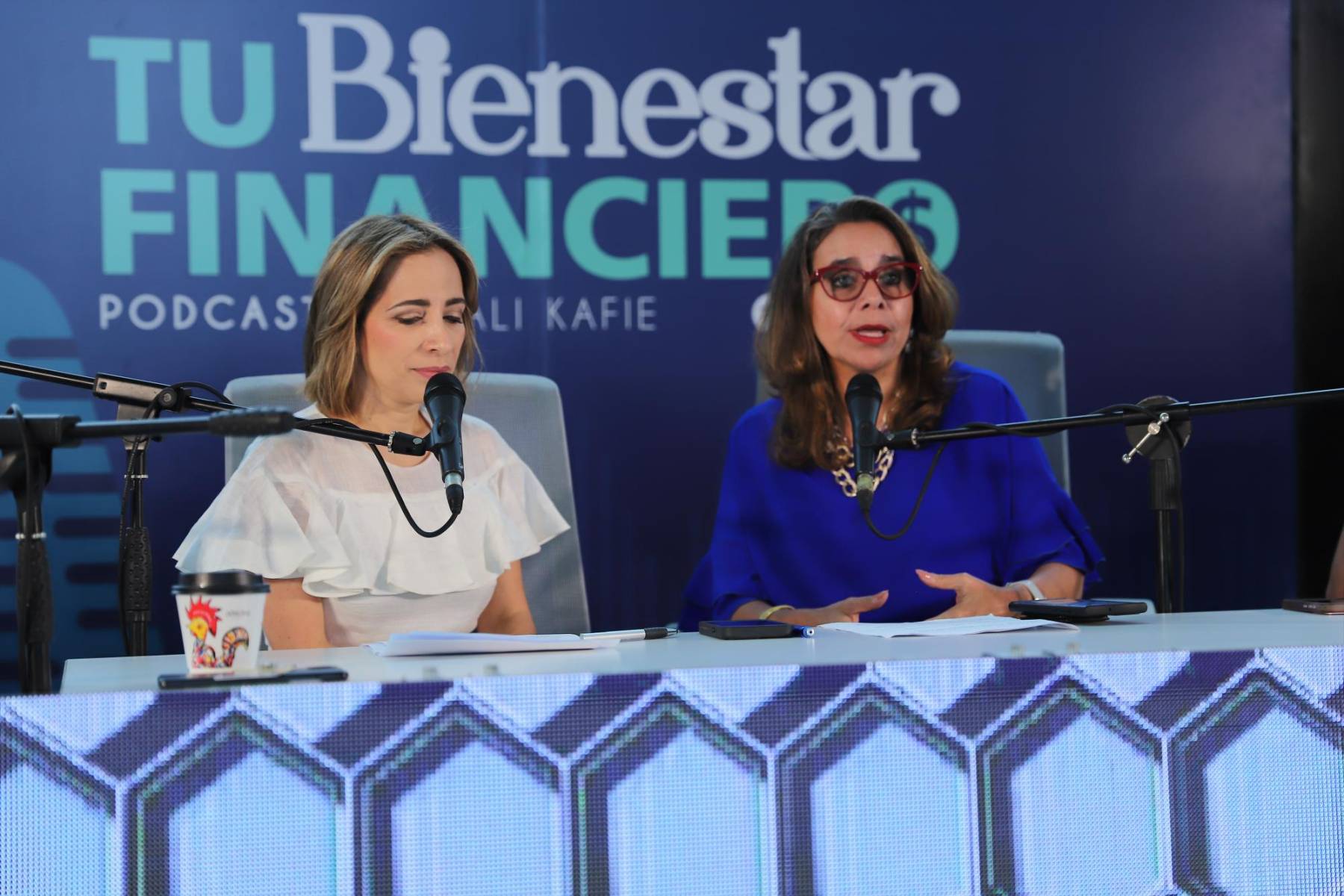Ali Kafie y Tethey Martínez.