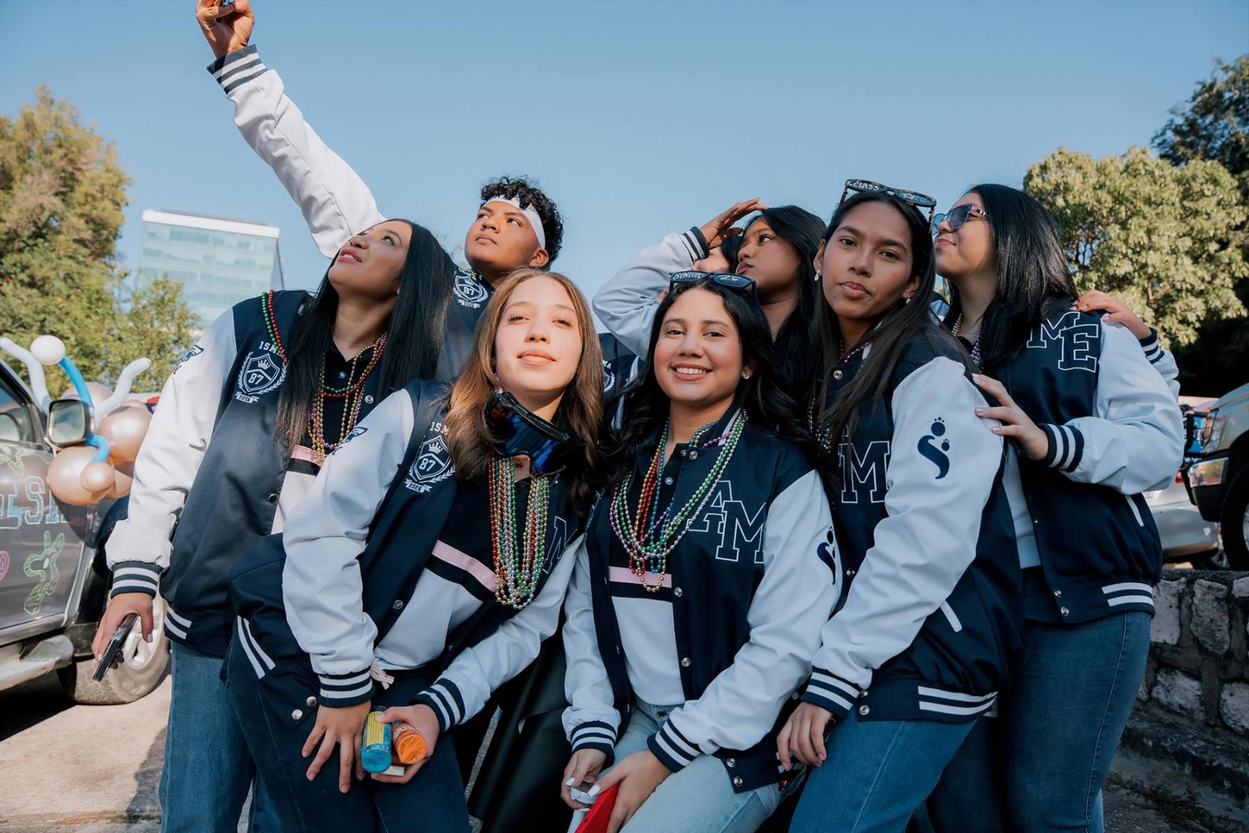 Senior entrance de la clase 2026 del Instituto María Auxiliadora