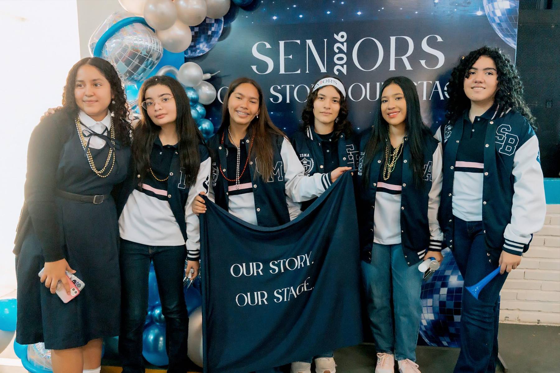 Senior entrance de la clase 2026 del Instituto María Auxiliadora