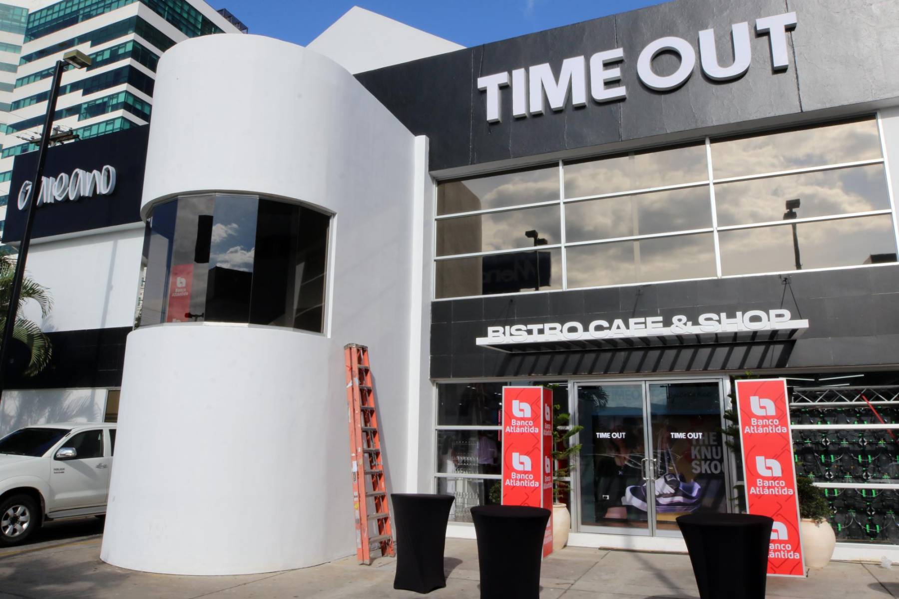 Grand opening de Bistró by Timeout