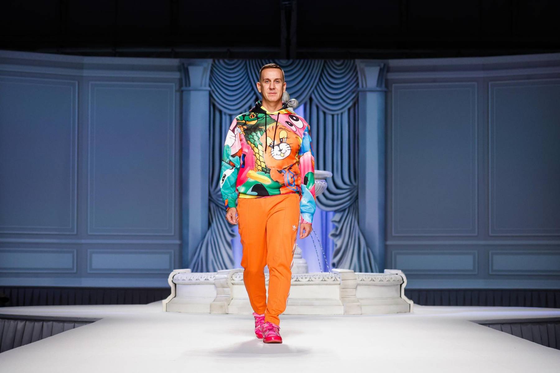 Jeremy Scott deja la dirección creativa de Moschino