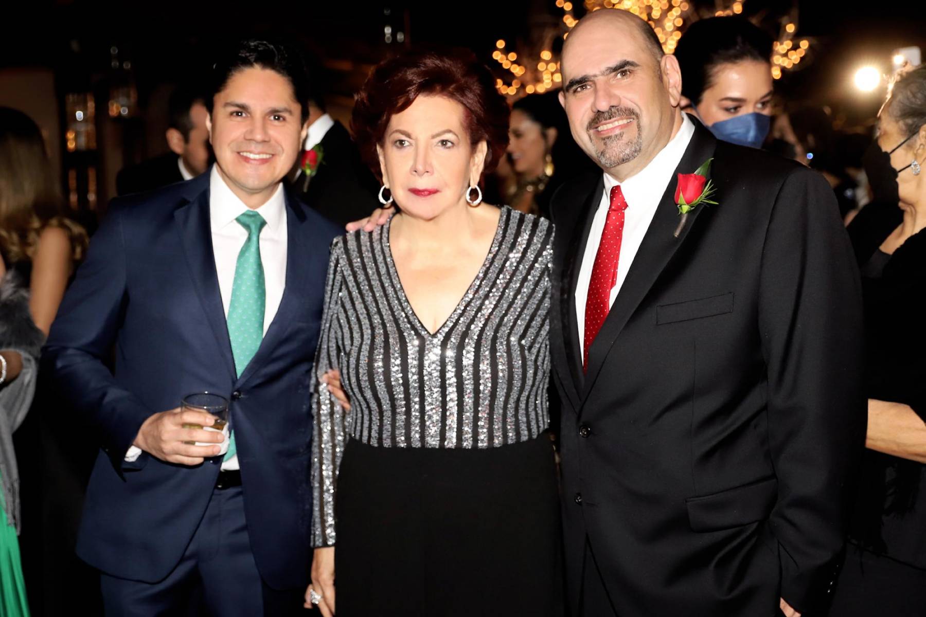 Gustavo Zuniga con Sandra y Miguel Mourra 