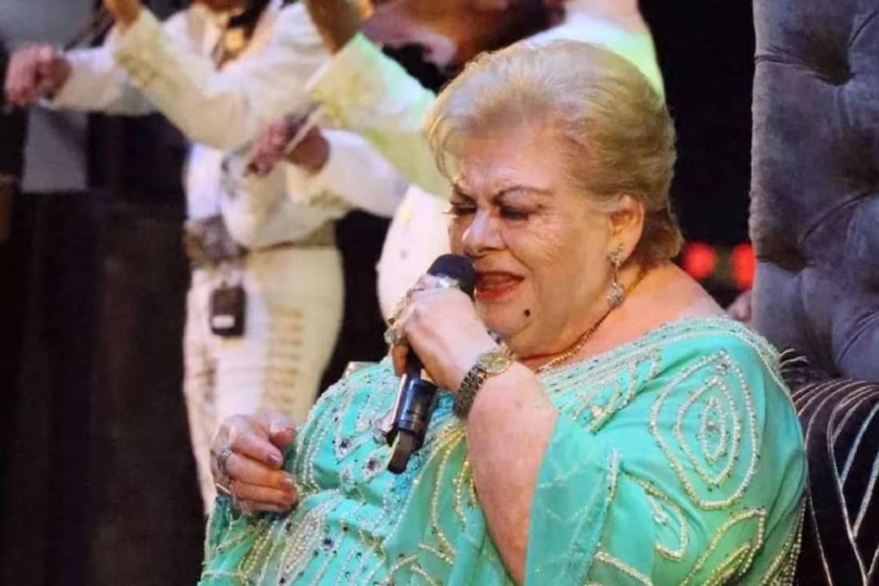 A lo largo de los años, Paquita logró conectar con diferentes generaciones, convirtiéndose en un ícono intergeneracional de la música ranchera y de la cultura mexicana. Aunque Paquita la del Barrio ya no esté entre nosotros, su voz y su influencia seguirán resonando en la música mexicana y en el corazón de sus seguidores, asegurando que su legado jamás será olvidado.