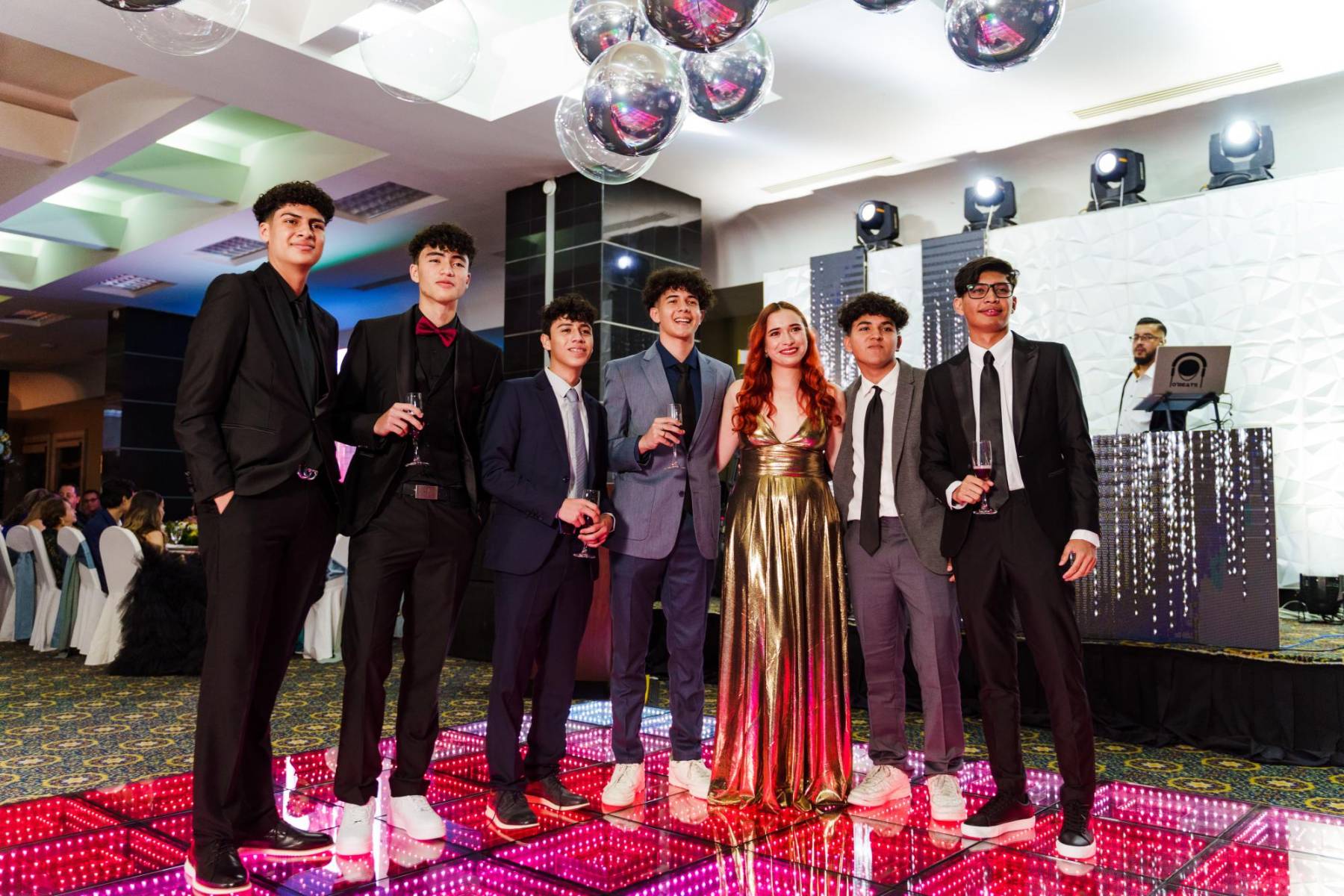 Adrián Avilda, Elizer Díaz, Daniel Dominguez, Johan Cáceres, Suelen Durón, Arturo Siliezar y Jarvin Mendoza
