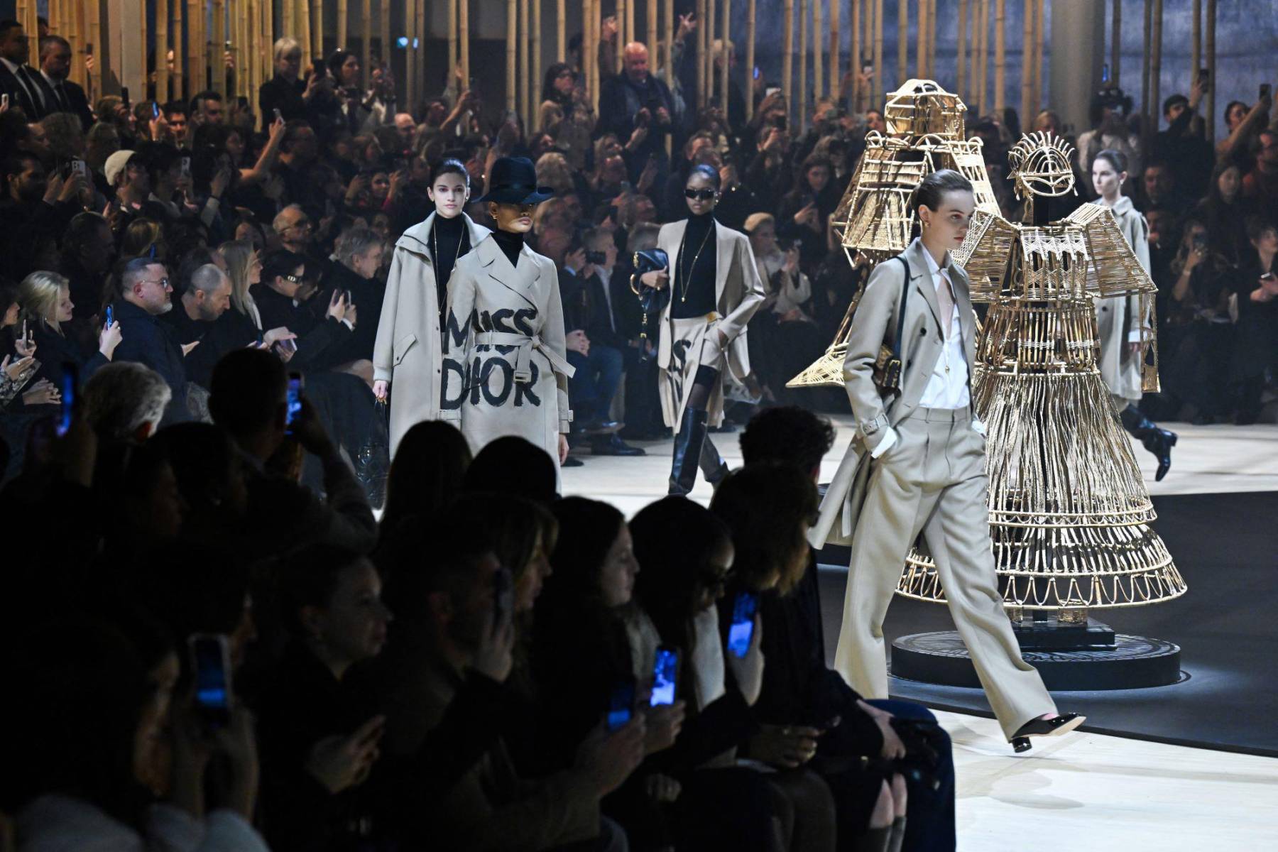 Dior presenta su colección FW 2024