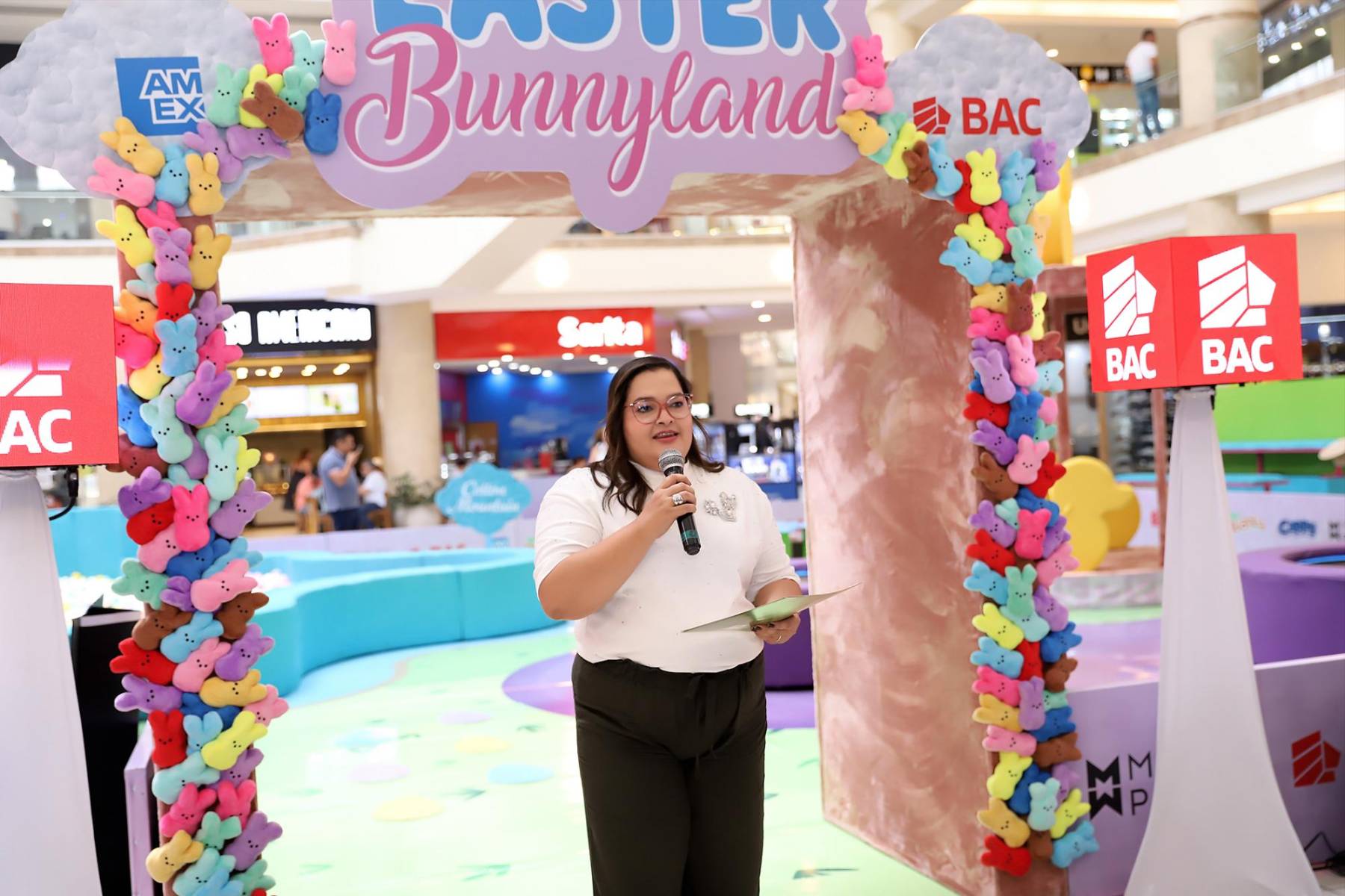 Multiplaza inaugura Easter Bunnyland