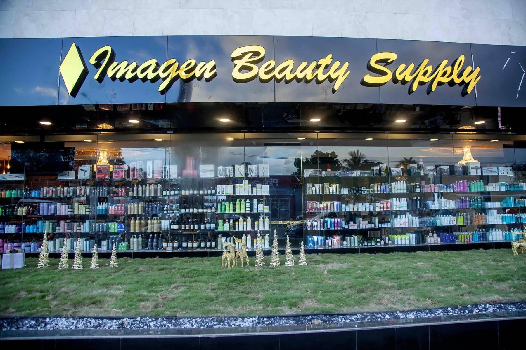Imagen Beauty Supply: un santuario de belleza en Mall Galerías
