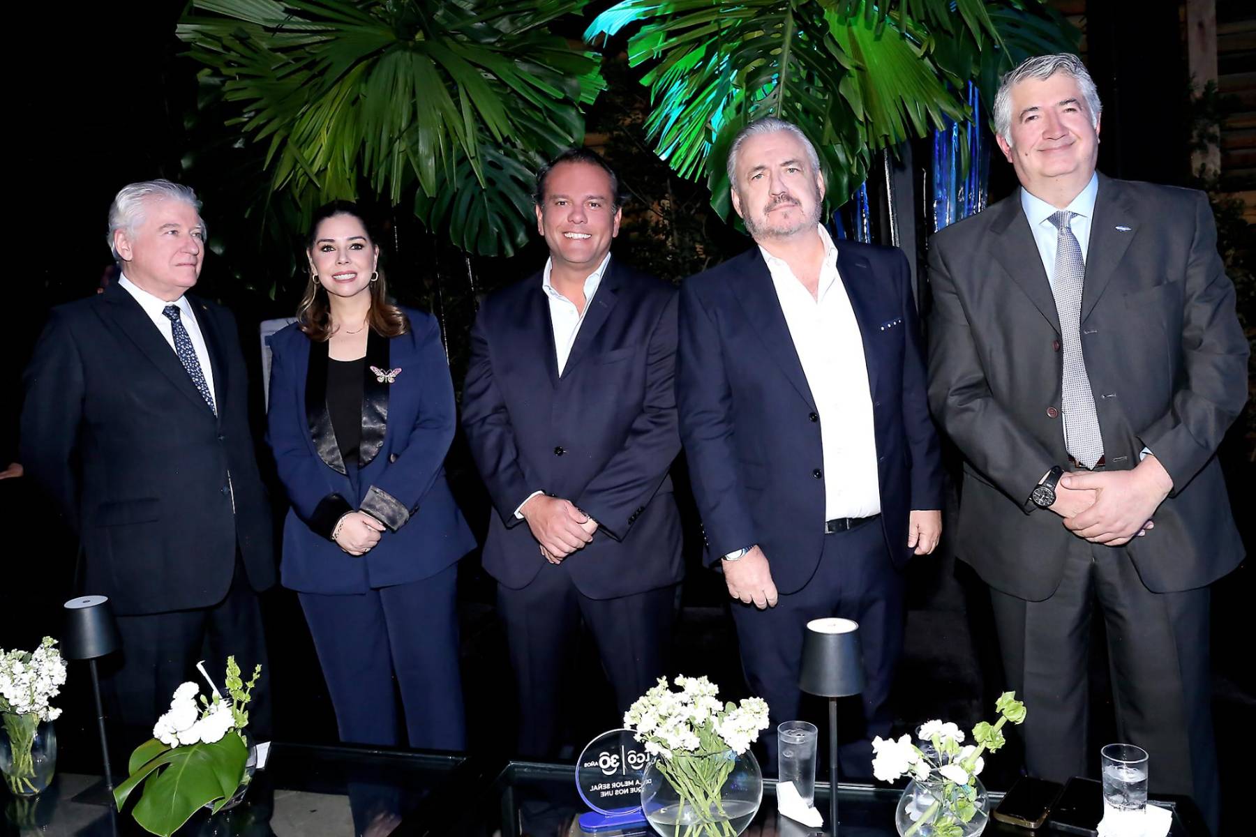 Antonio Tavel, Maria Antonieta Mejía, Marcelo Benítez, Santiago Benedit. 
