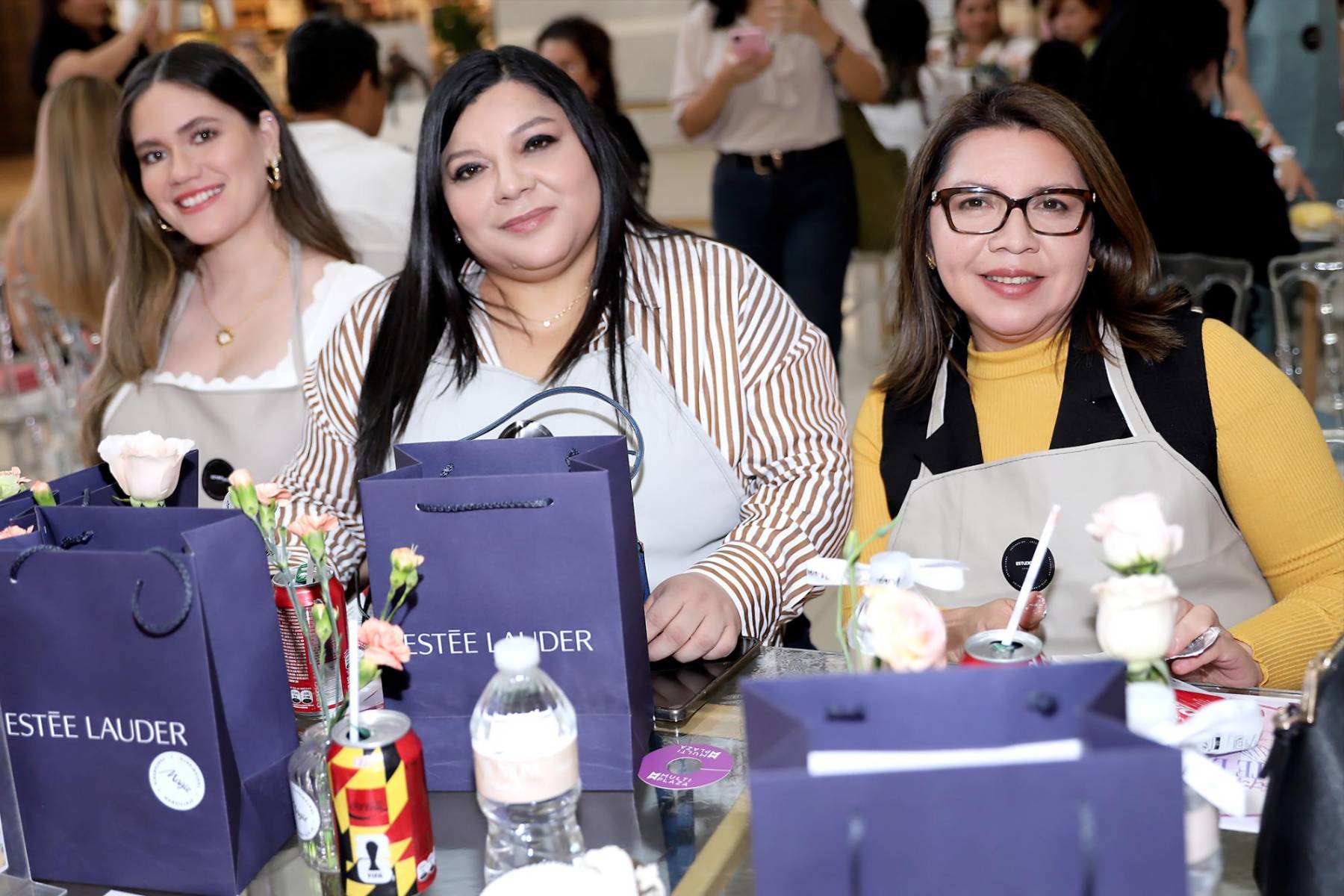 Marissa Chávez, Ana Patricia Barahona y Karla Alegría.