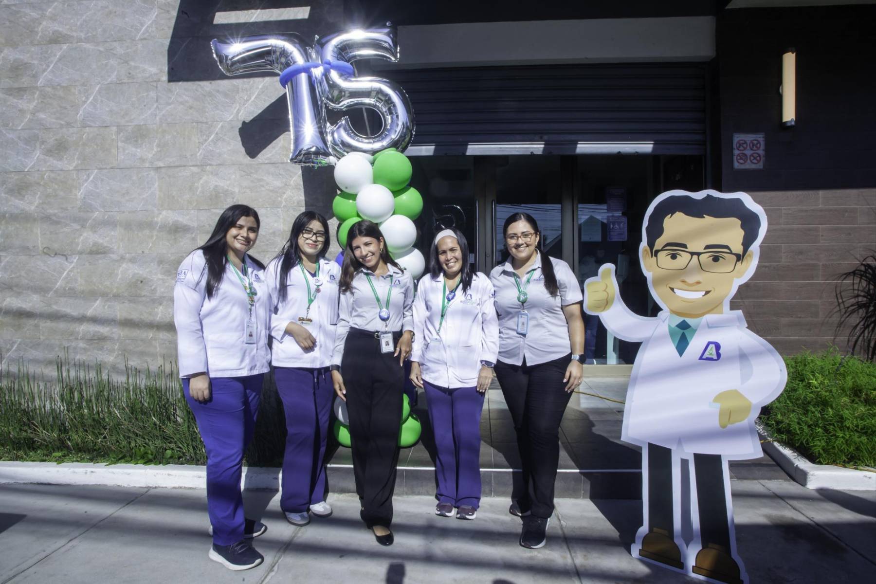Laboratorio Bueso Arias celebra 75 años de compromiso y liderazgo en la salud de Honduras