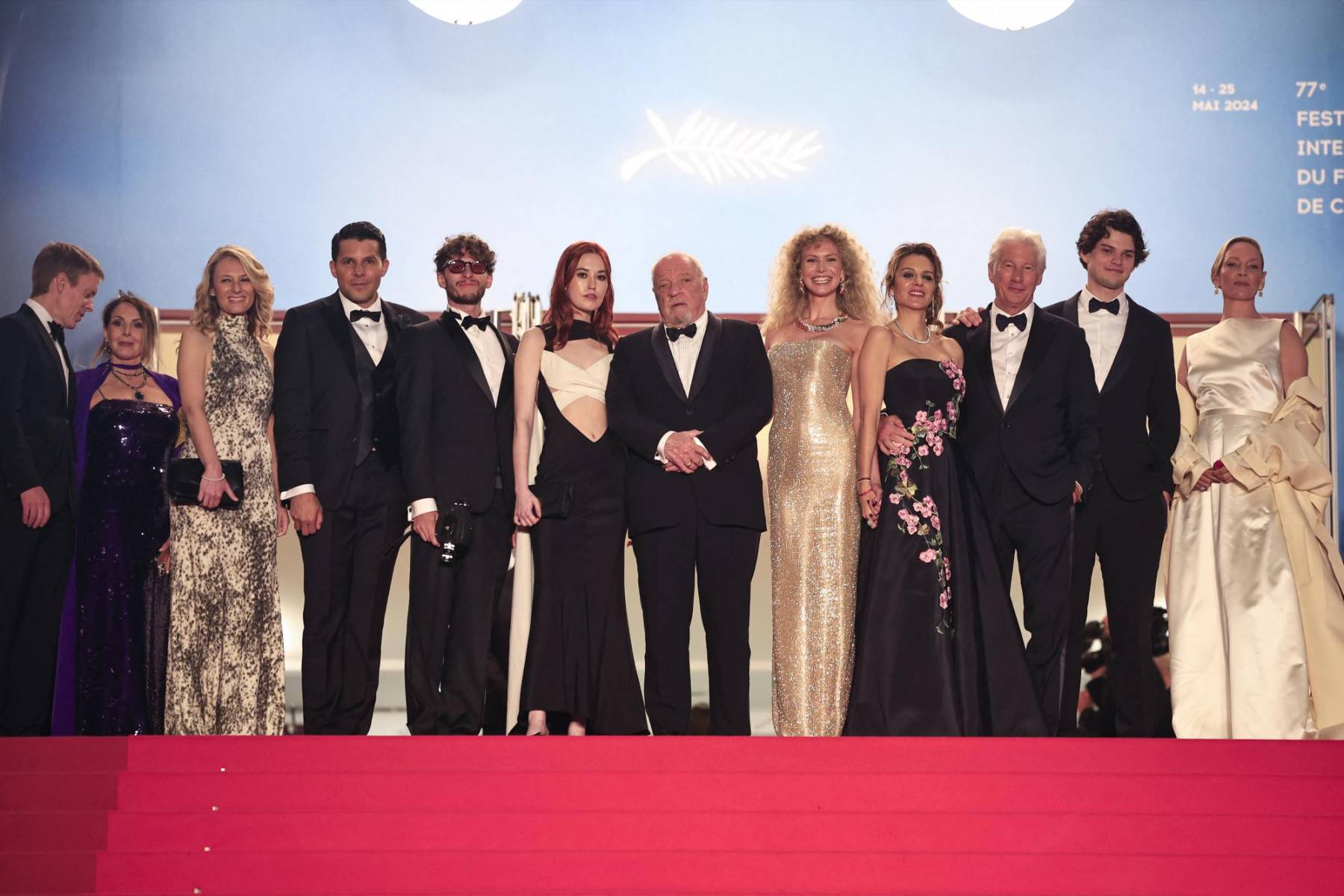 Andrew Wonder, Paul Schrader, Penelope Mitchell, Alejandra Silva, Richard Gere, Homer James Jigme Gere y Uma Thurman en el estreno de "Oh Canada" 