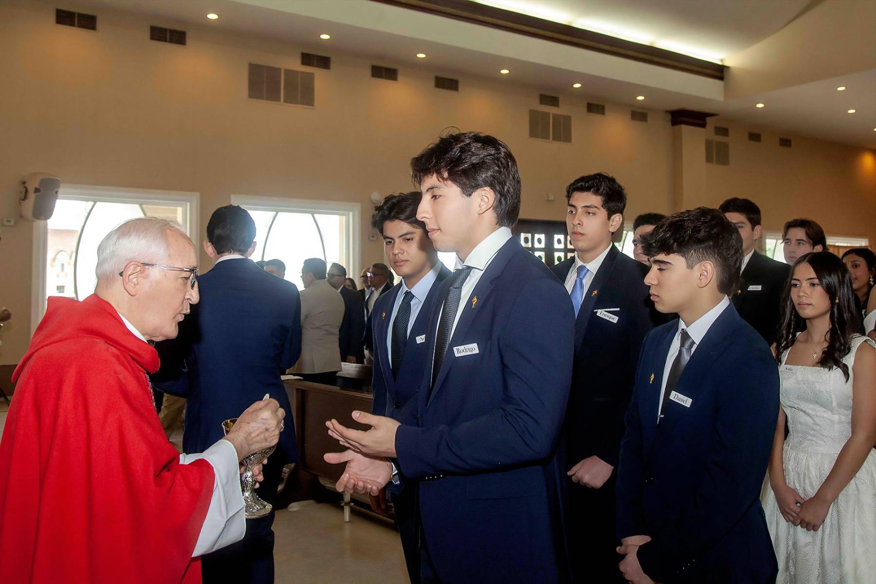 Confirmación de la Escuela Internacional Sampedrana 2026