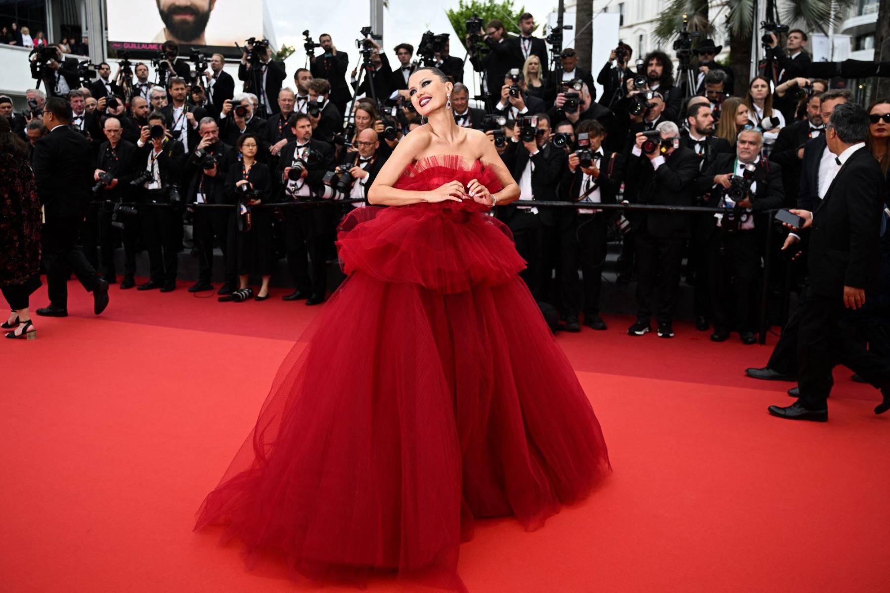 Los vestidos dramáticos triunfan en Cannes