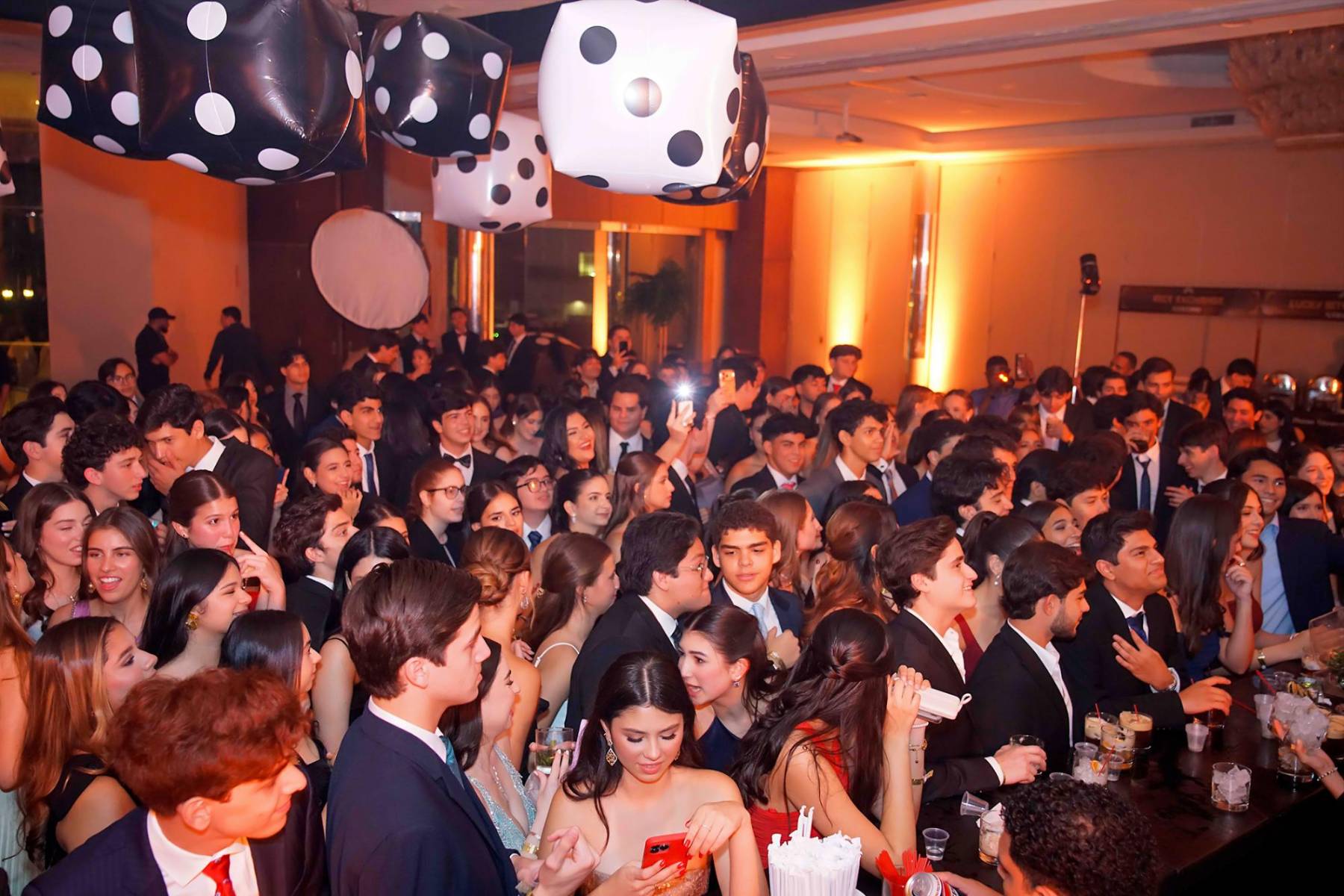 Así fue la Monopoly Prom Night de la EIS 2026