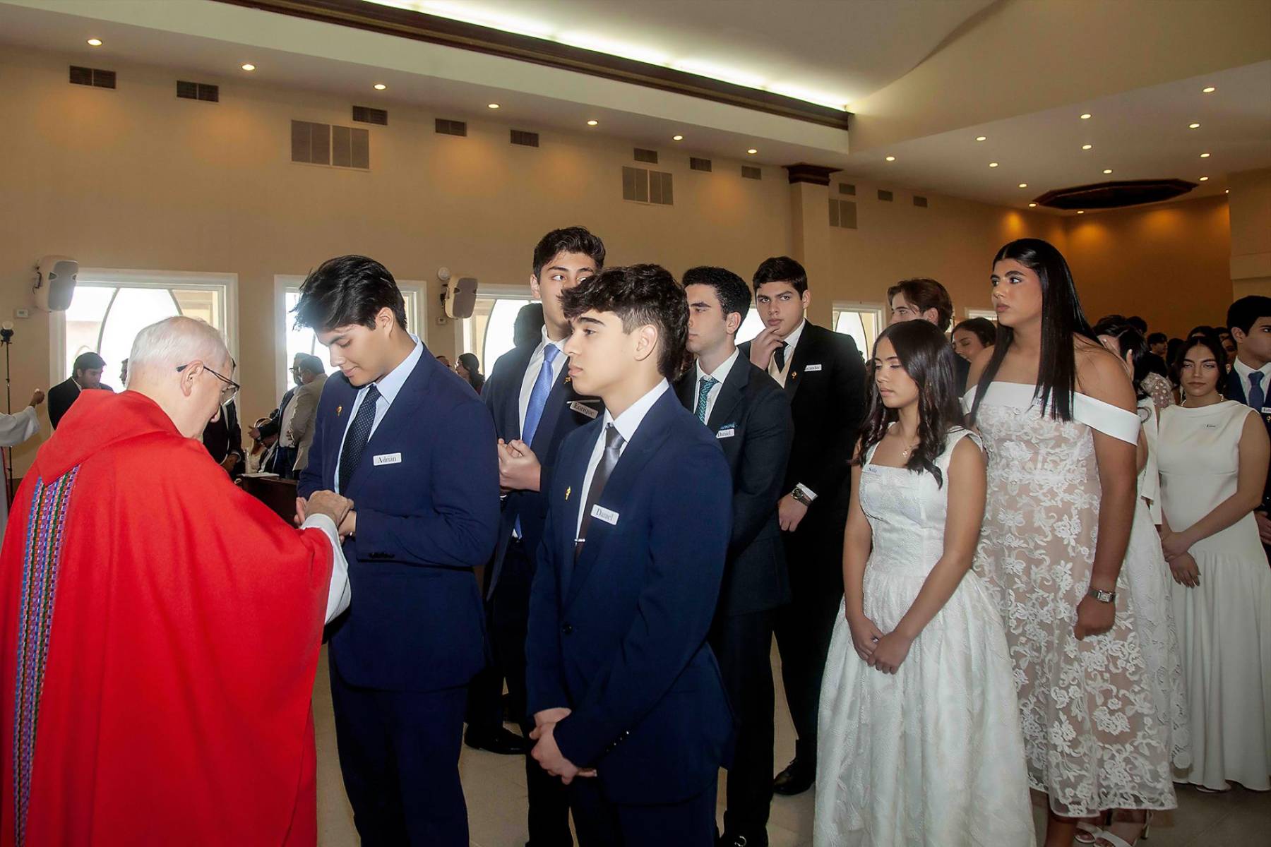 Confirmación de la Escuela Internacional Sampedrana 2026