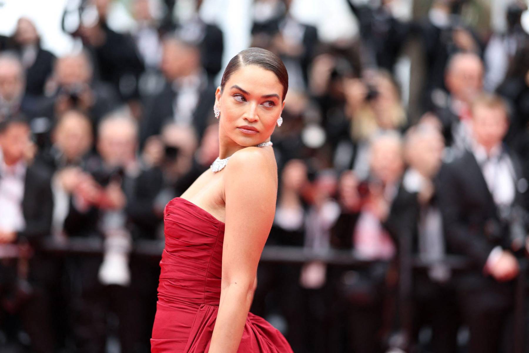 La modelo australiana Shanina Shaik a su llegada a la ceremonia de apertura y la proyección del film Le Deuxieme Acte