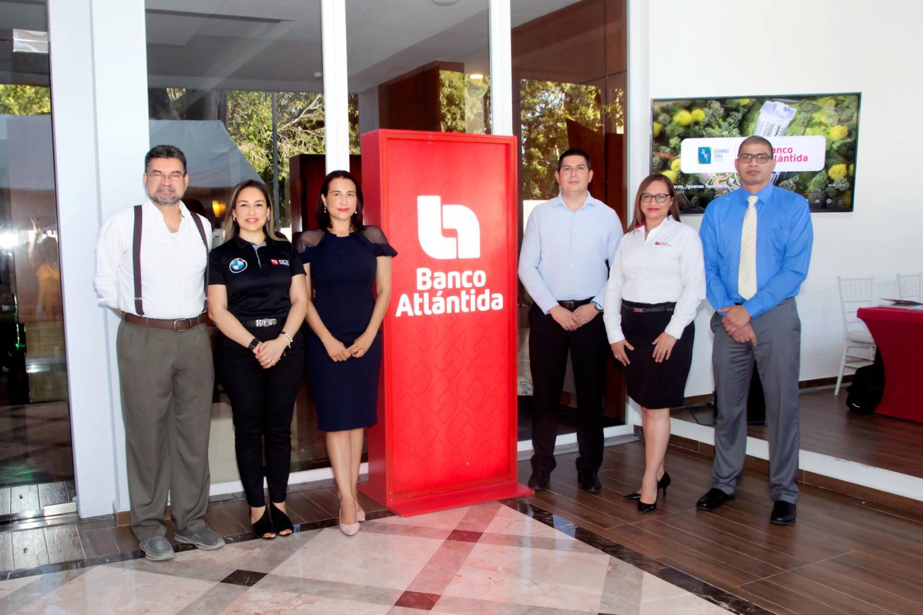 Banco Atlántida y Excel Automotriz realizan cóctel en Igvanas Tara