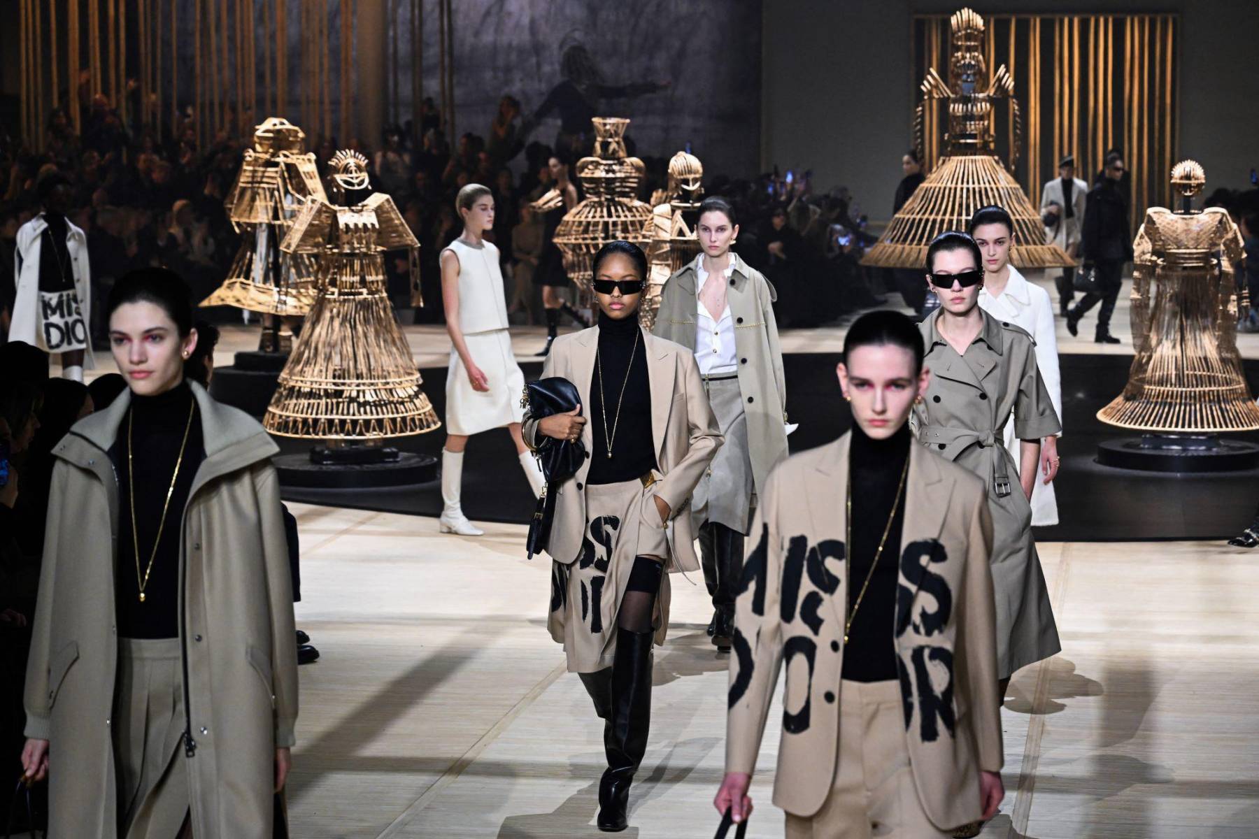 Dior presenta su colección FW 2024