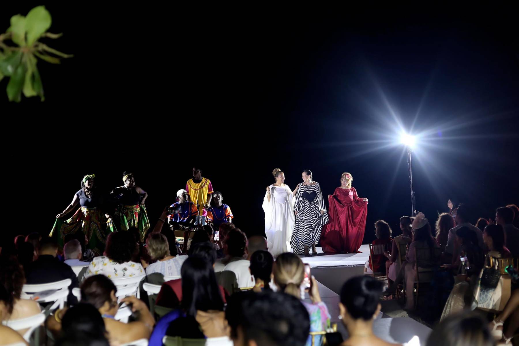 Así se vivió el Roatán Fashion Show 2026