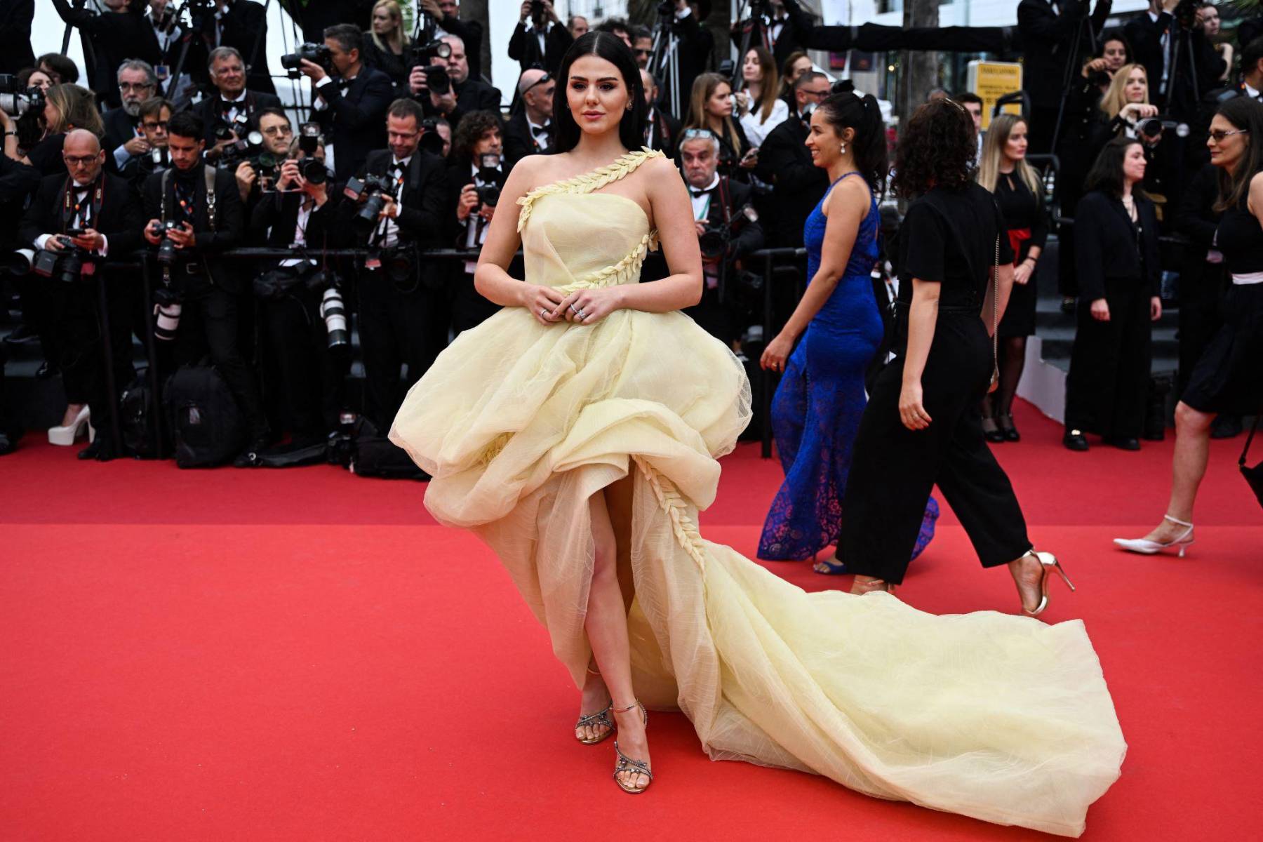Los vestidos dramáticos triunfan en Cannes