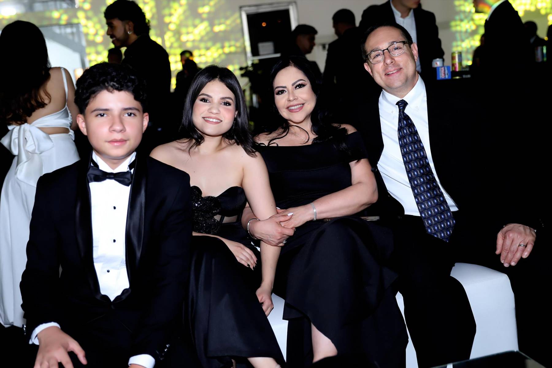 Arielle Ordóñez, Mariela Ychinal y Jeff Ychinal.