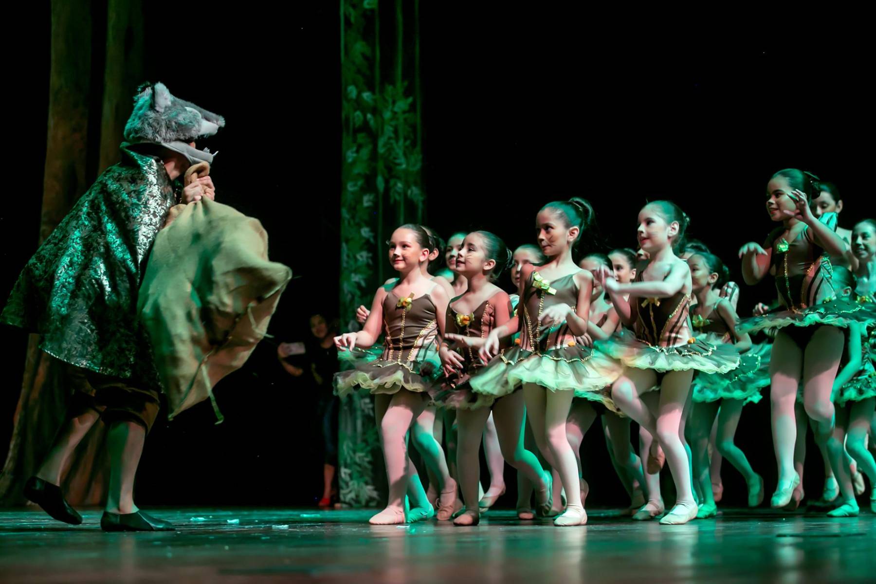 Adagio presenta el espectáculo “Había una vez...”