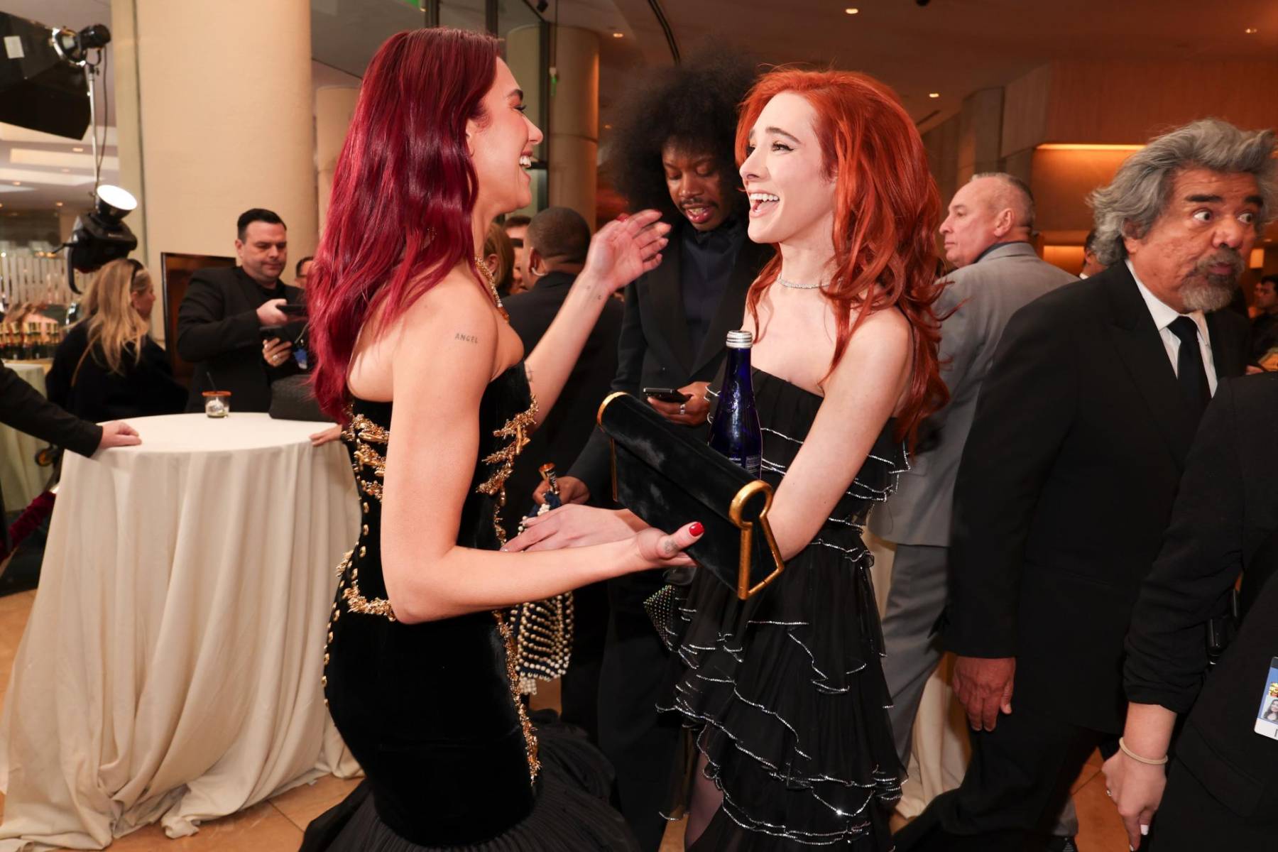 Mejores momentos behind the scenes de los Globos de Oro 2024