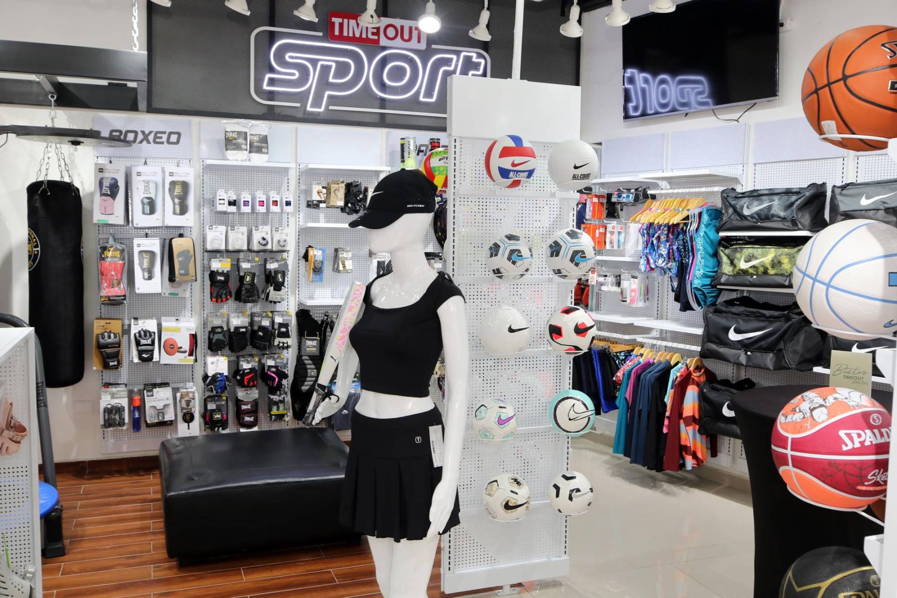 Grand opening de Bistró by Timeout
