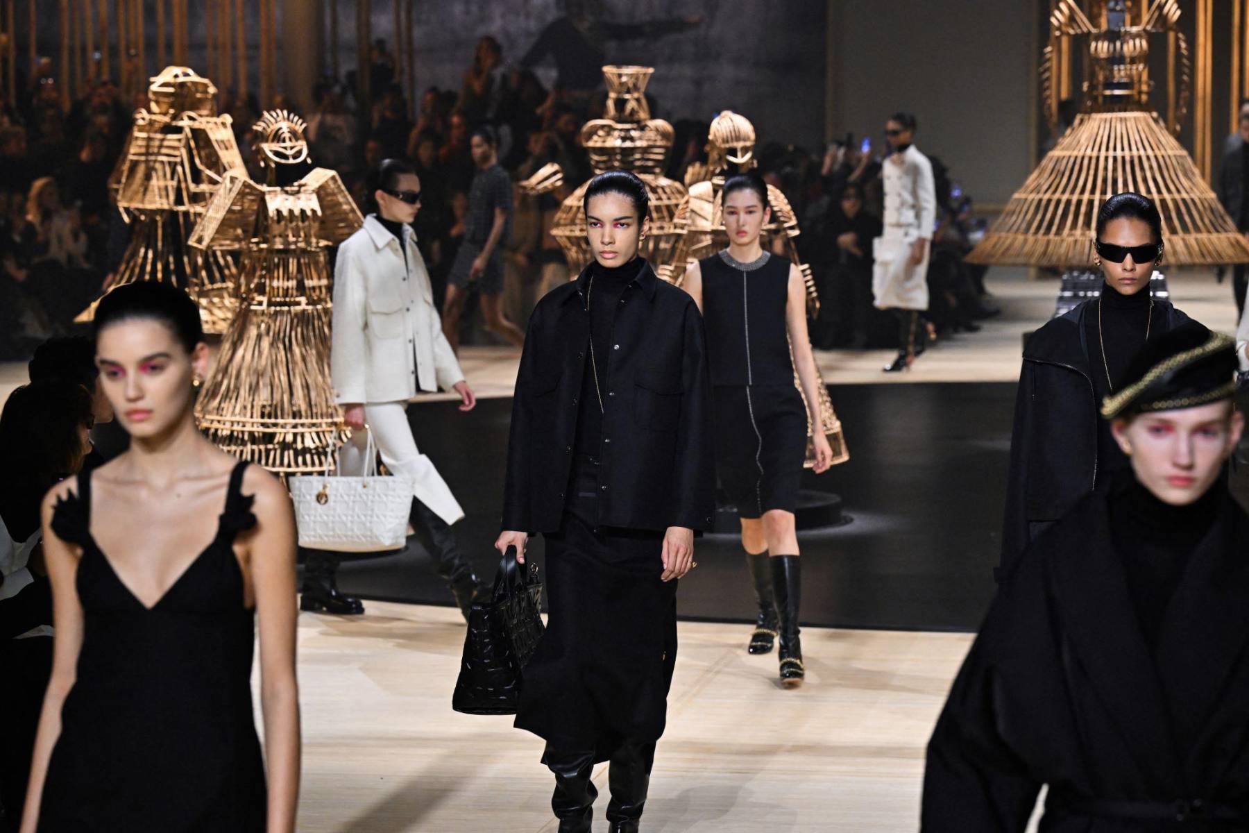 Dior presenta su colección FW 2024
